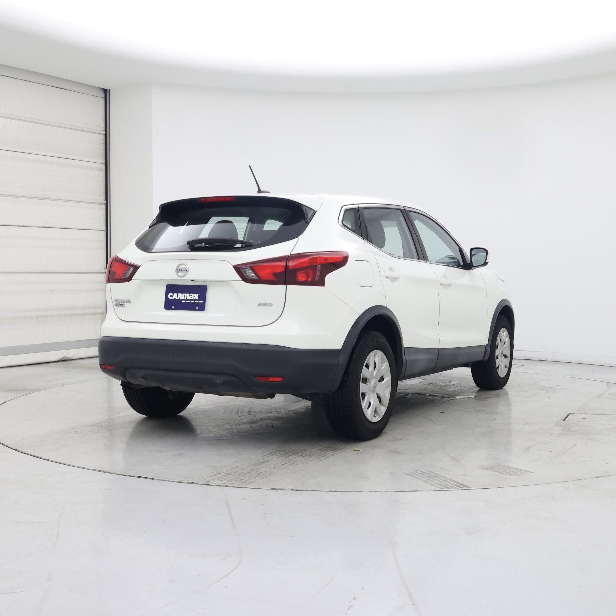 Thumbnail: 2019 Nissan Rogue Sport - 8