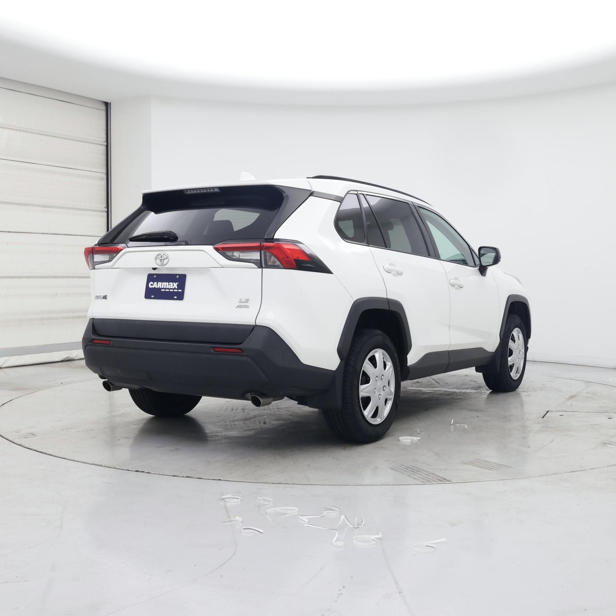 Thumbnail: 2019 Toyota RAV4 - 8