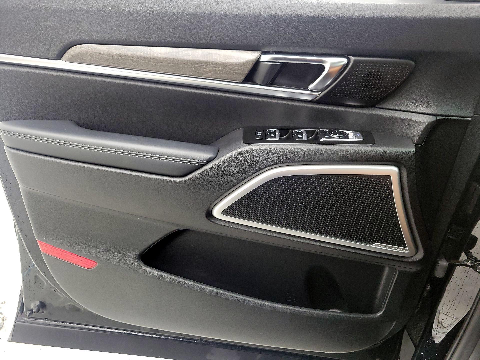 Thumbnail: 2020 Kia Telluride - 12