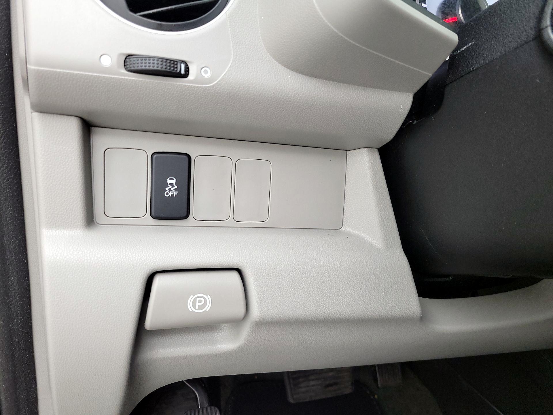 Thumbnail: 2015 Honda Pilot - 13