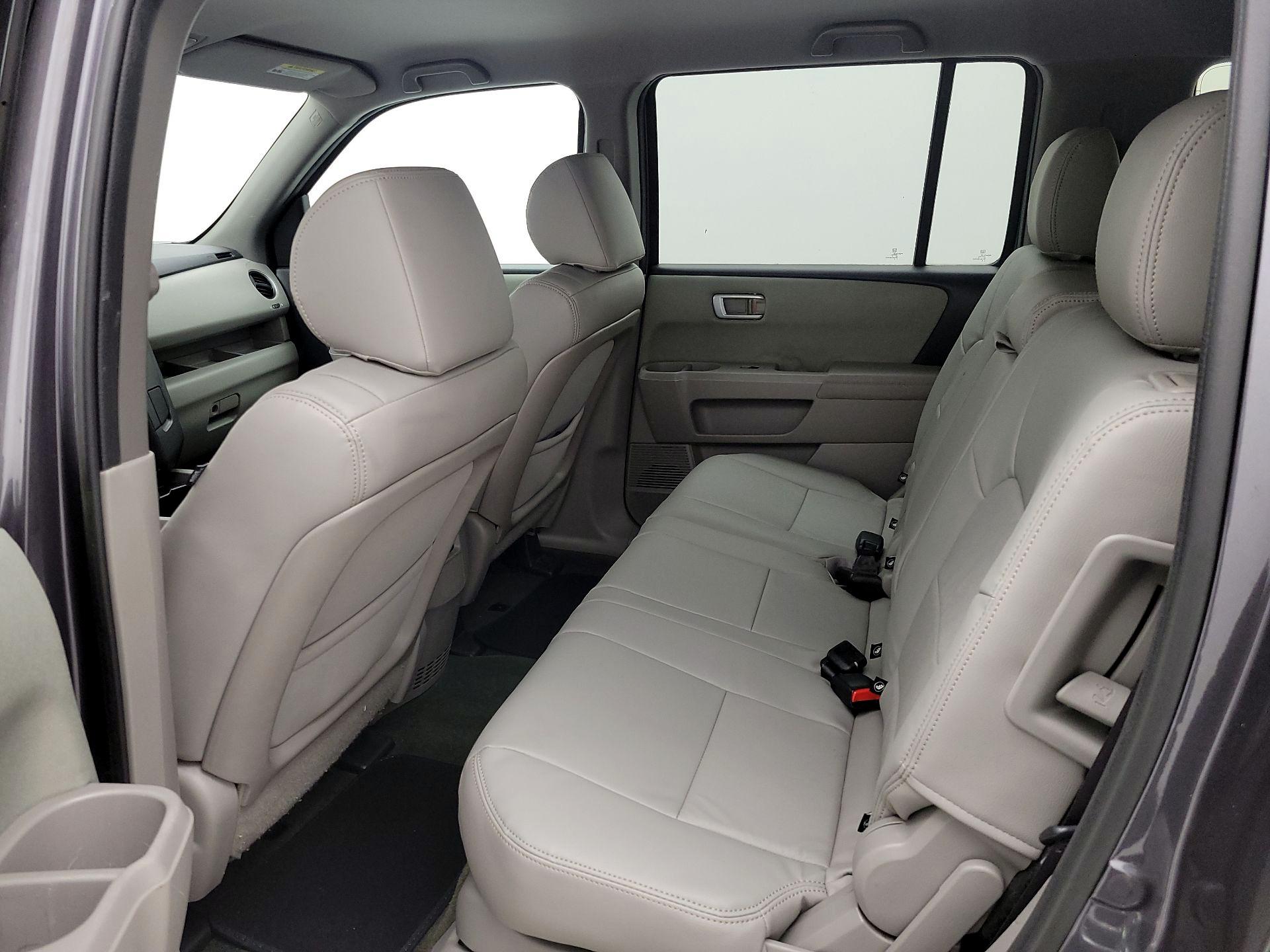 Thumbnail: 2015 Honda Pilot - 19