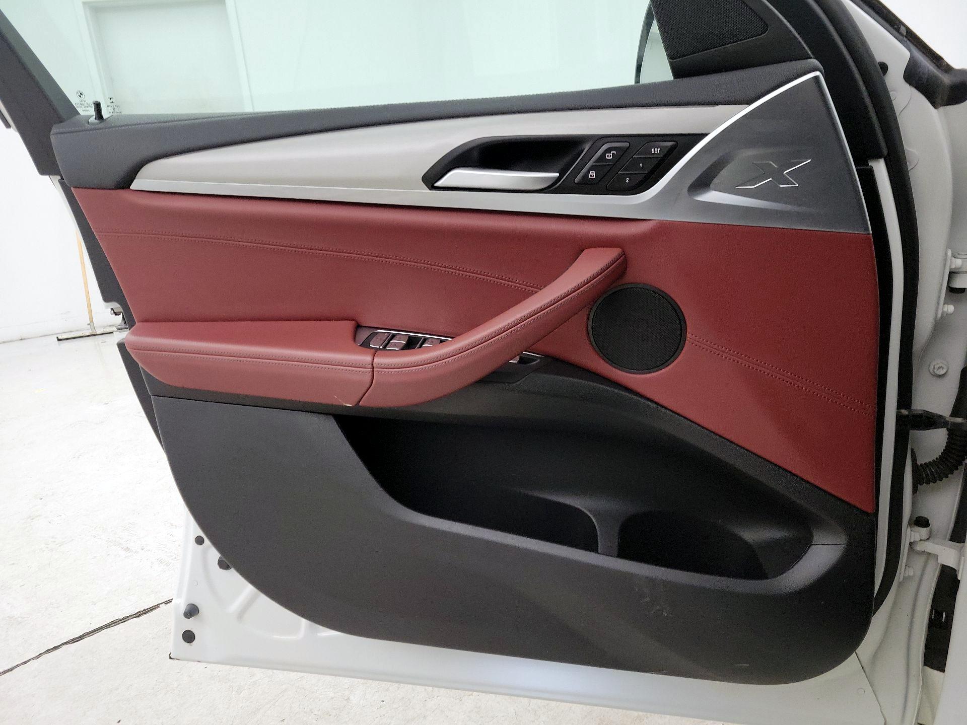 Thumbnail: 2020 BMW X4 - 12