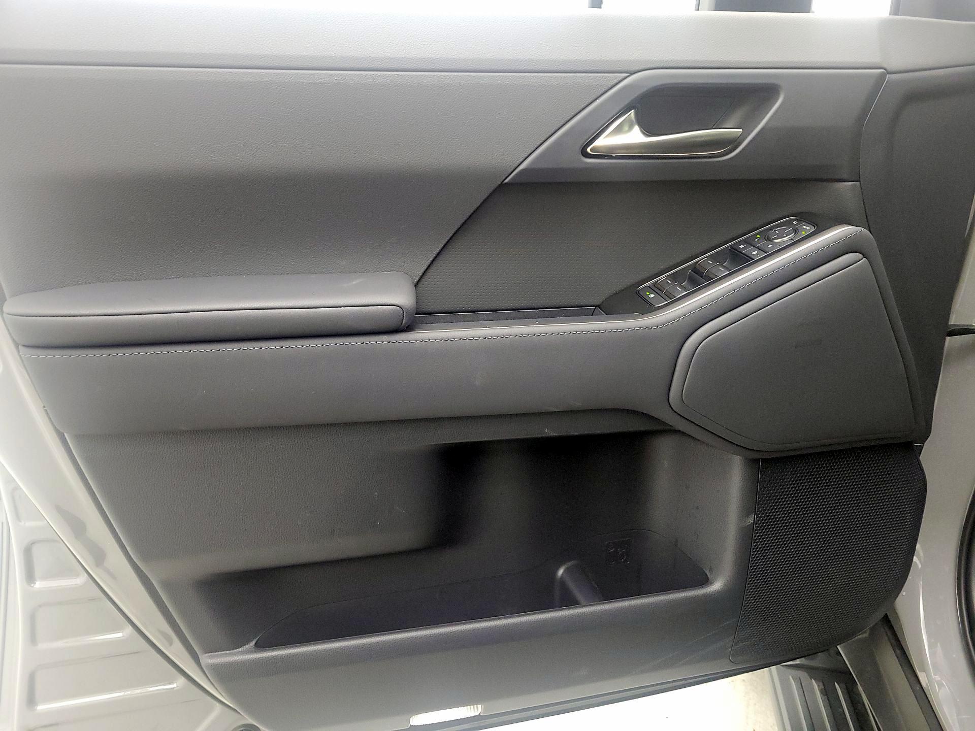 Thumbnail: 2024 Lexus GX - 12