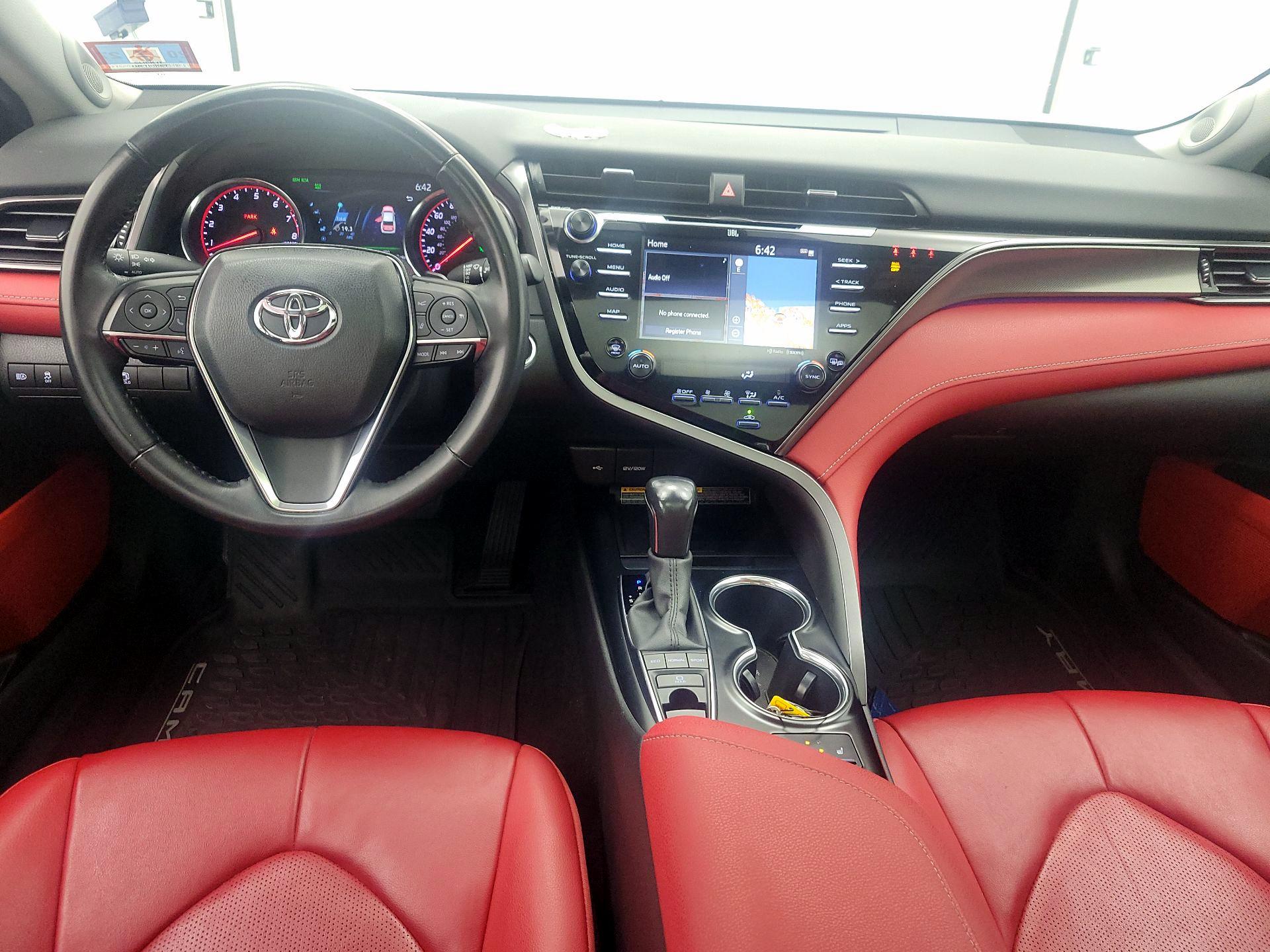 Thumbnail: 2020 Toyota Camry - 9