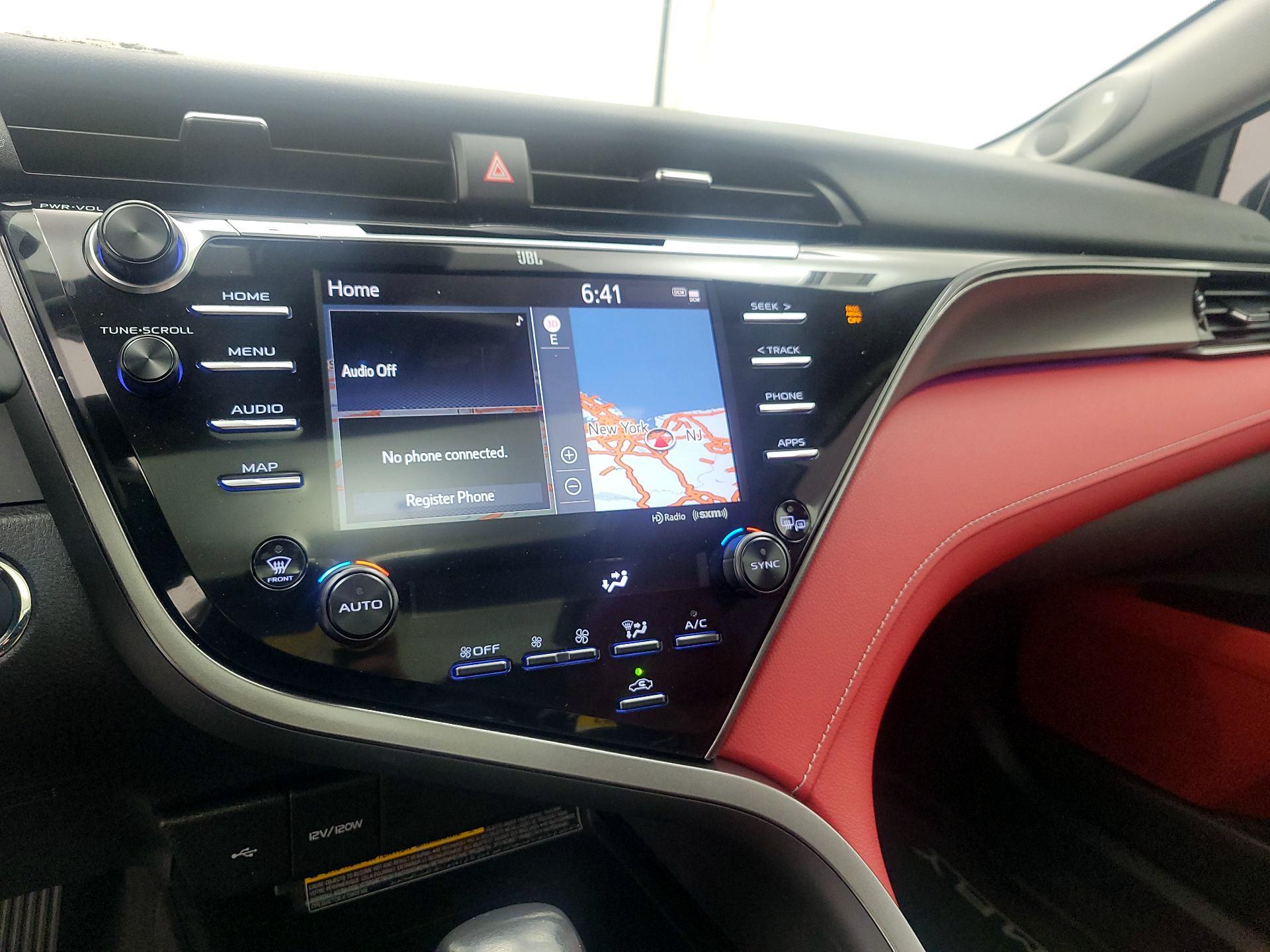 Thumbnail: 2020 Toyota Camry - 16