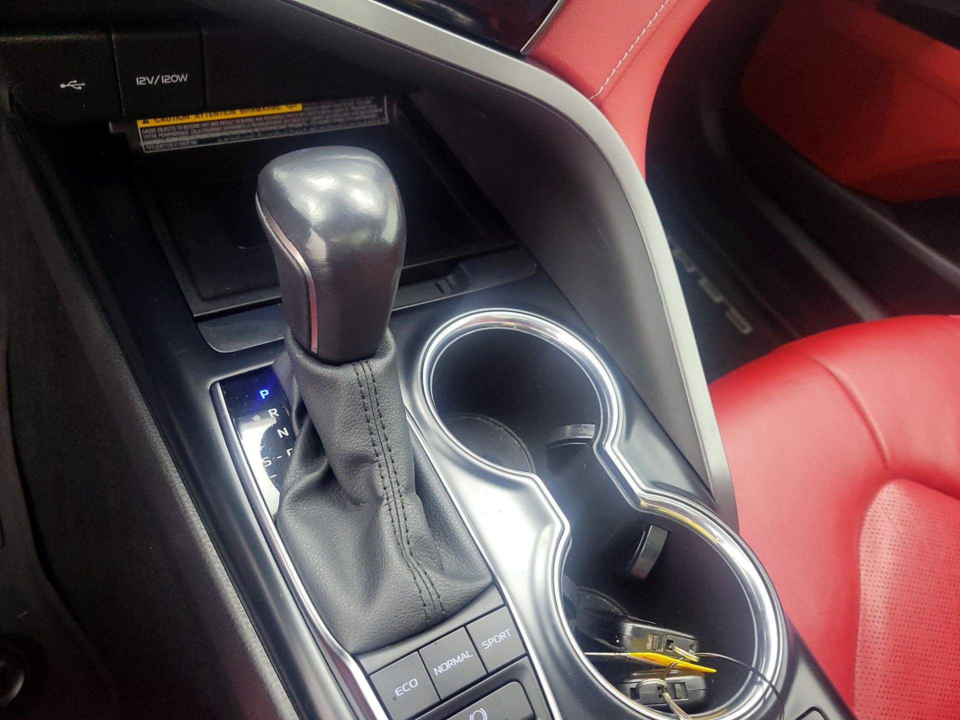 Thumbnail: 2020 Toyota Camry - 17