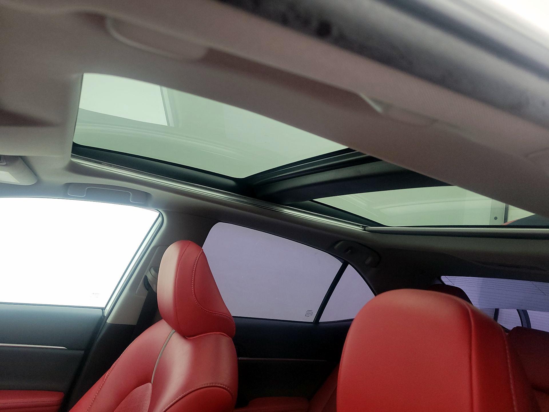 Thumbnail: 2020 Toyota Camry - 19