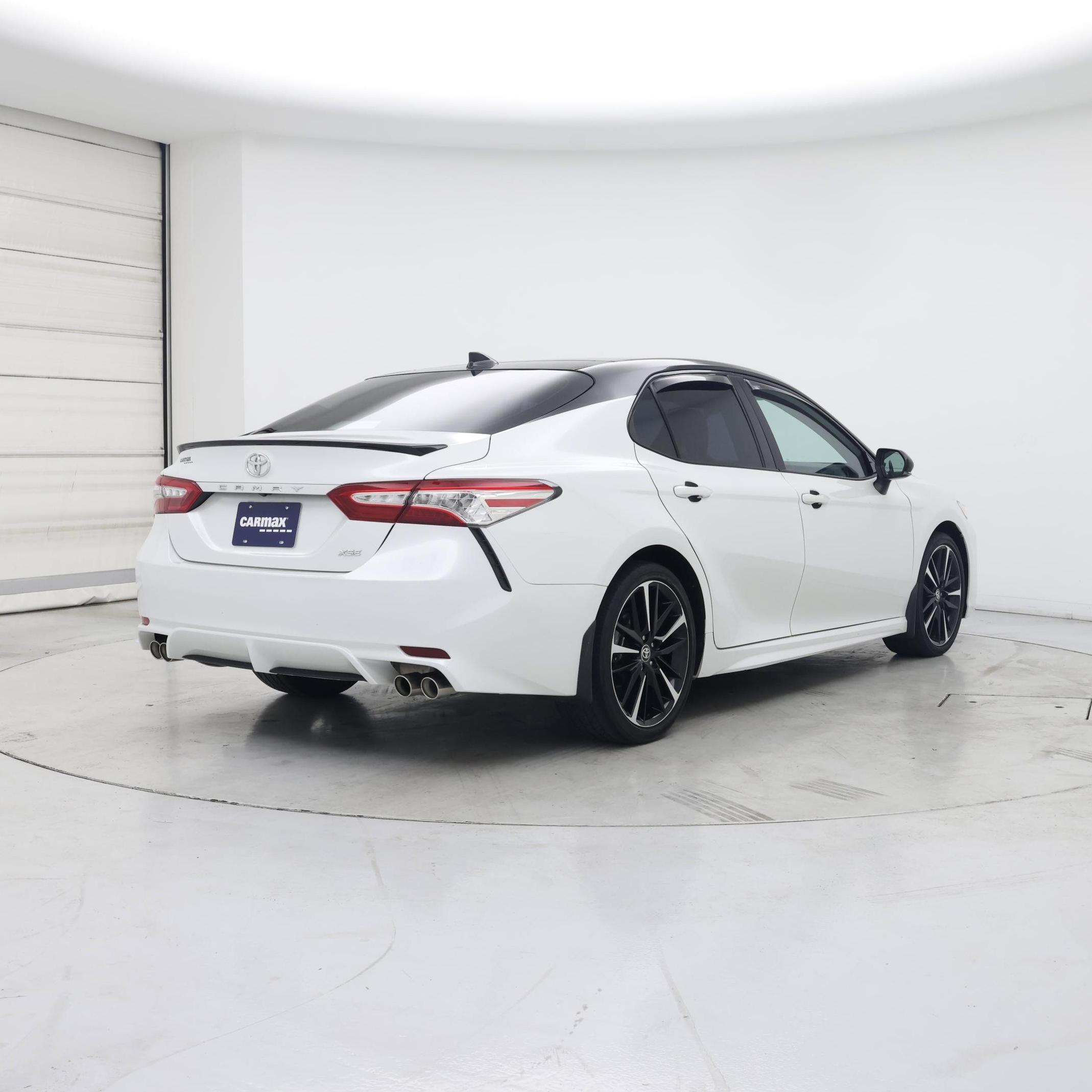 Thumbnail: 2020 Toyota Camry - 8