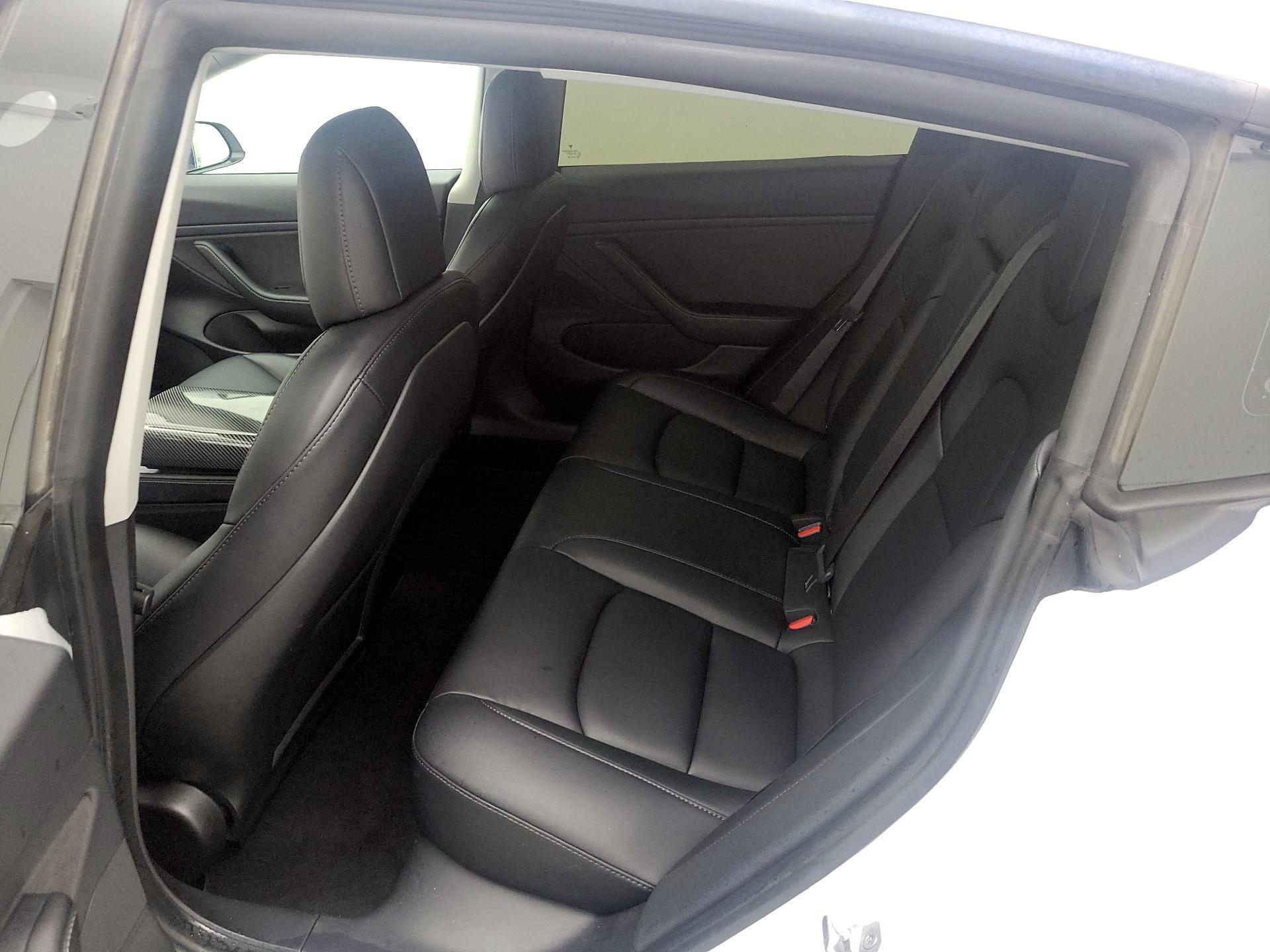 Thumbnail: 2021 Tesla Model 3 - 19