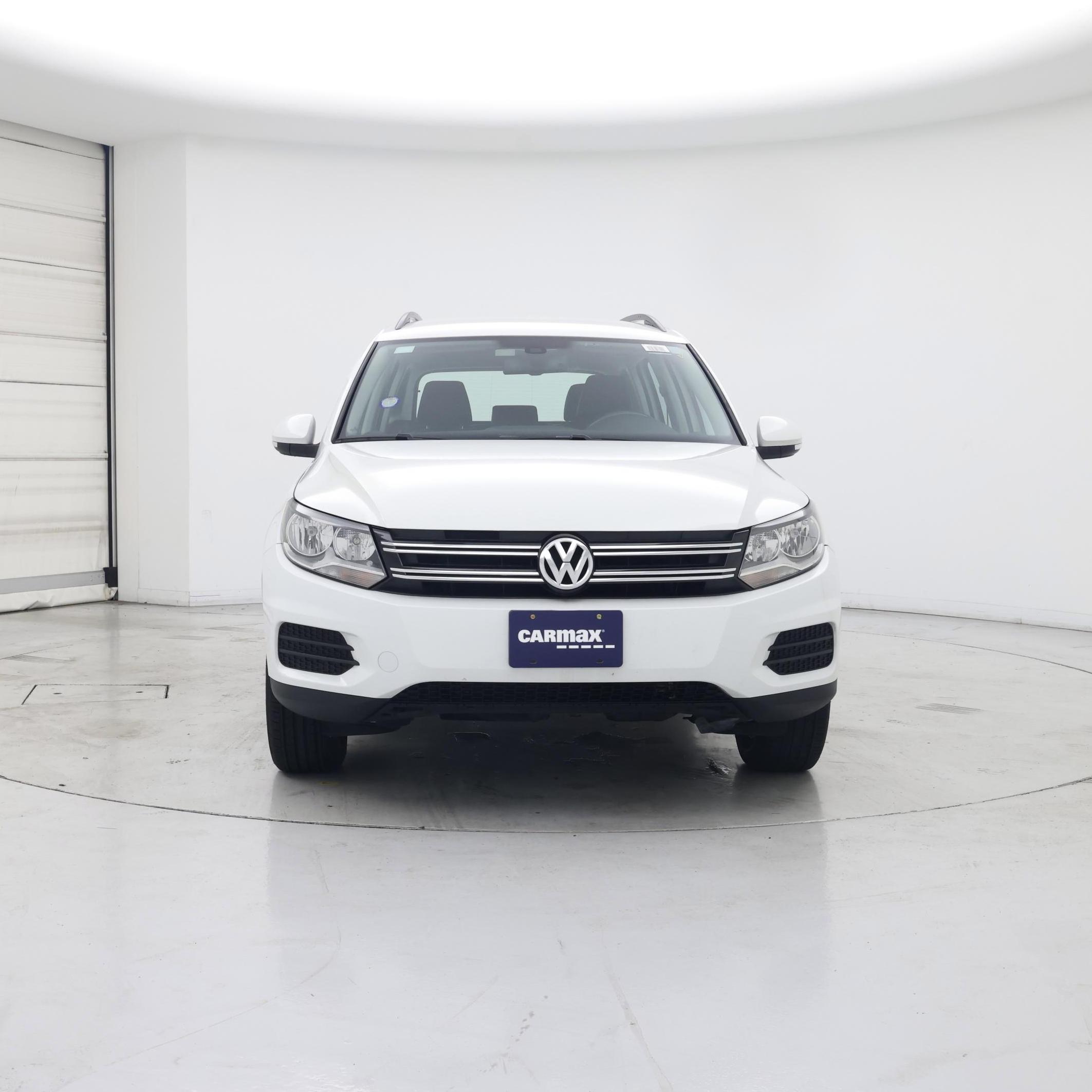 Thumbnail: 2017 Volkswagen Tiguan - 5