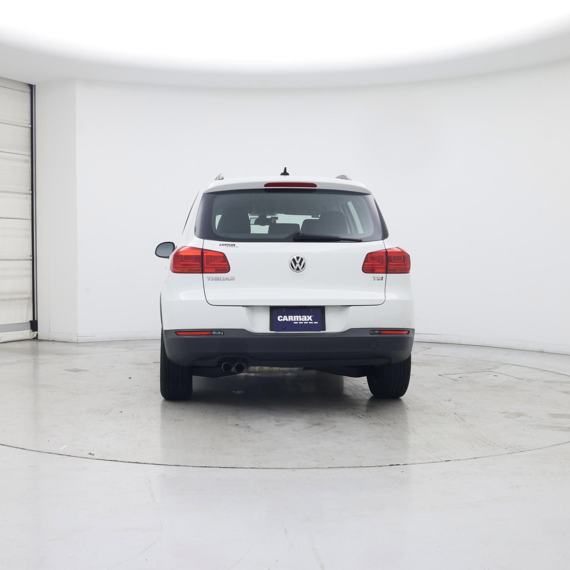 Thumbnail: 2017 Volkswagen Tiguan - 6