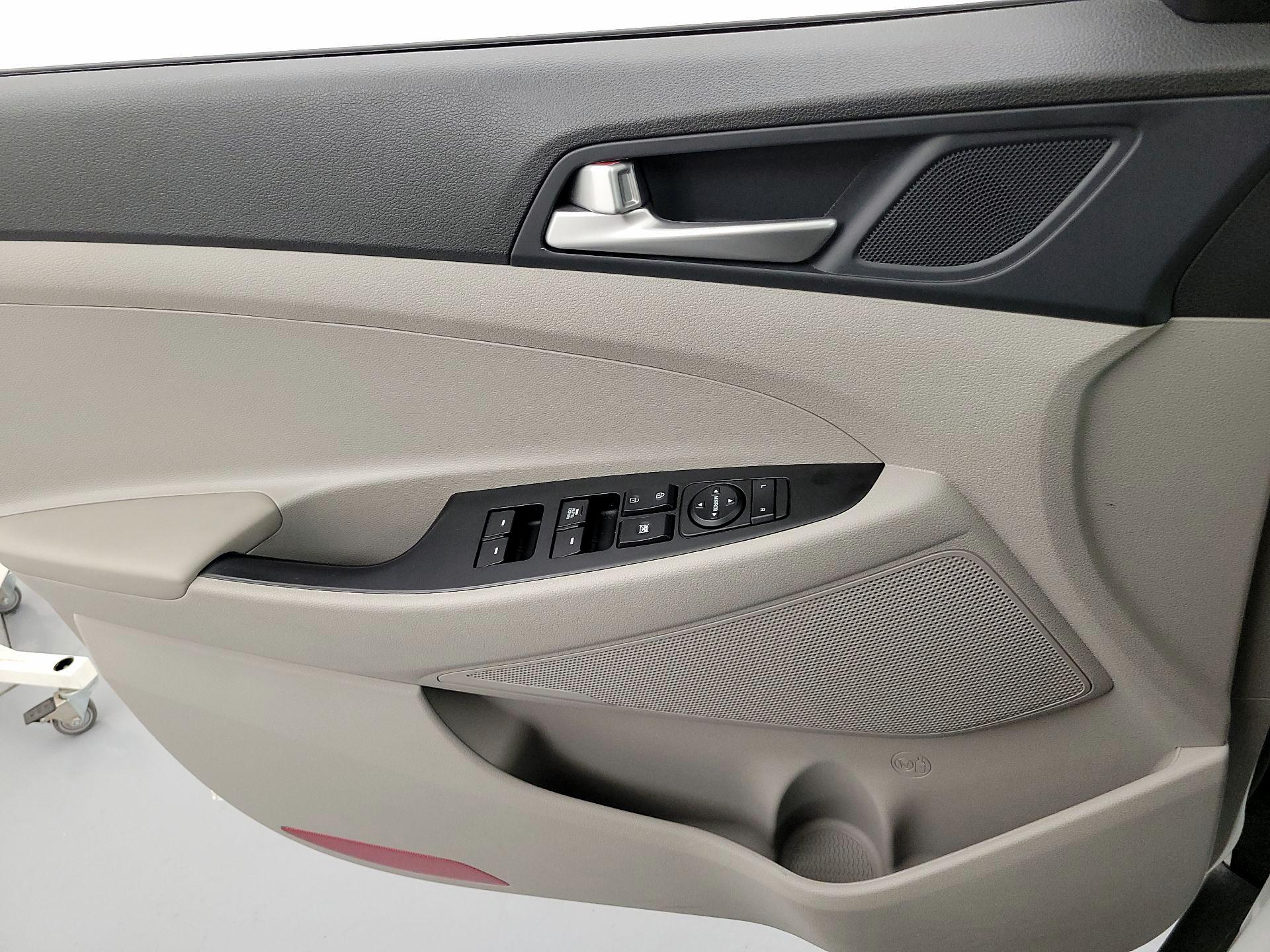 Thumbnail: 2020 Hyundai Tucson - 12