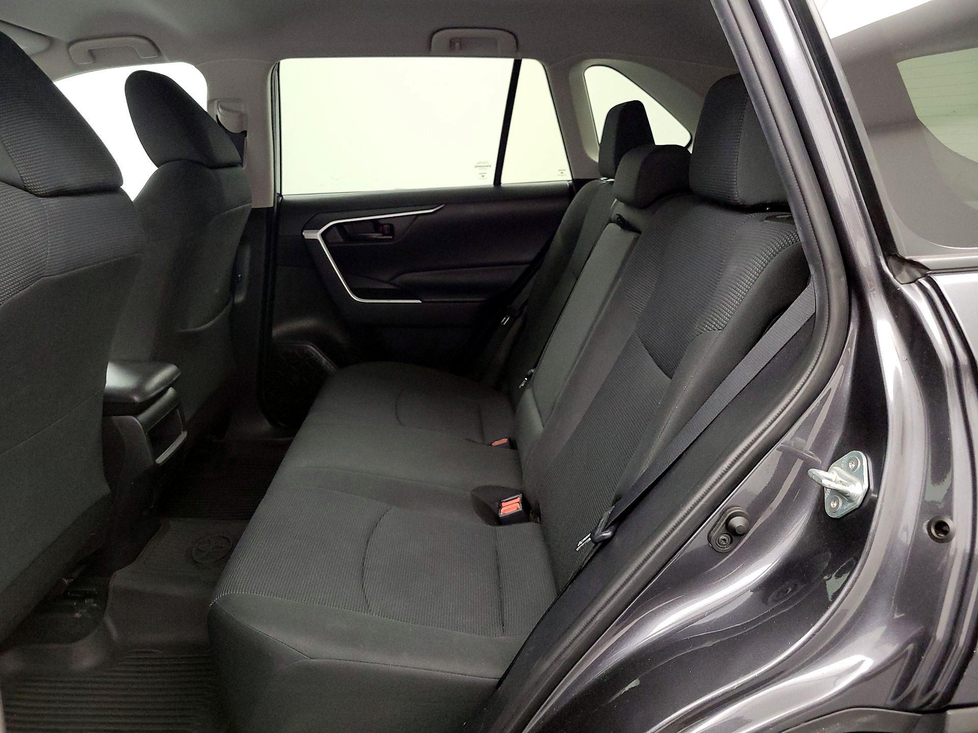 Thumbnail: 2020 Toyota RAV4 - 19