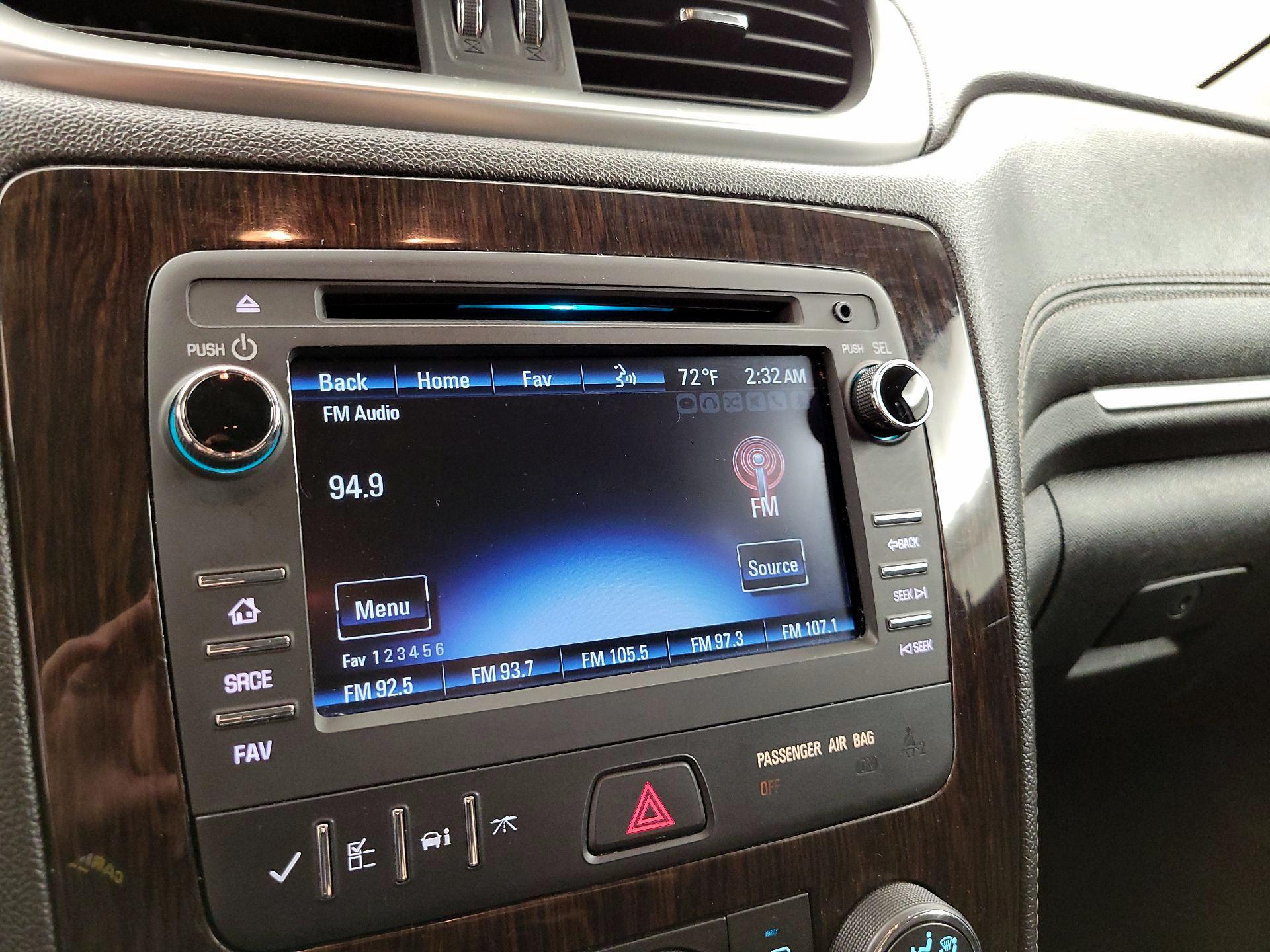 Thumbnail: 2016 Chevrolet Traverse - 15