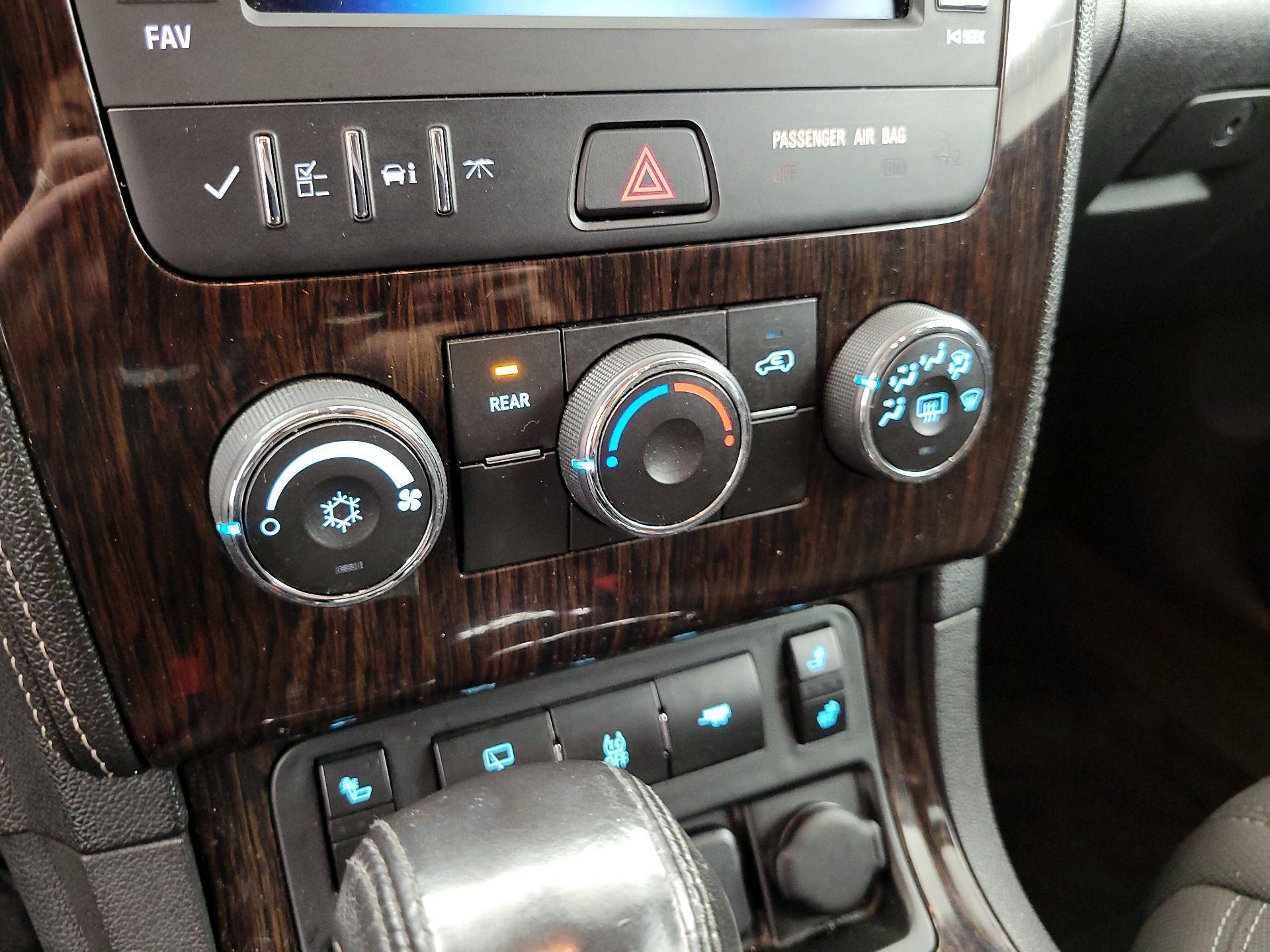 Thumbnail: 2016 Chevrolet Traverse - 16