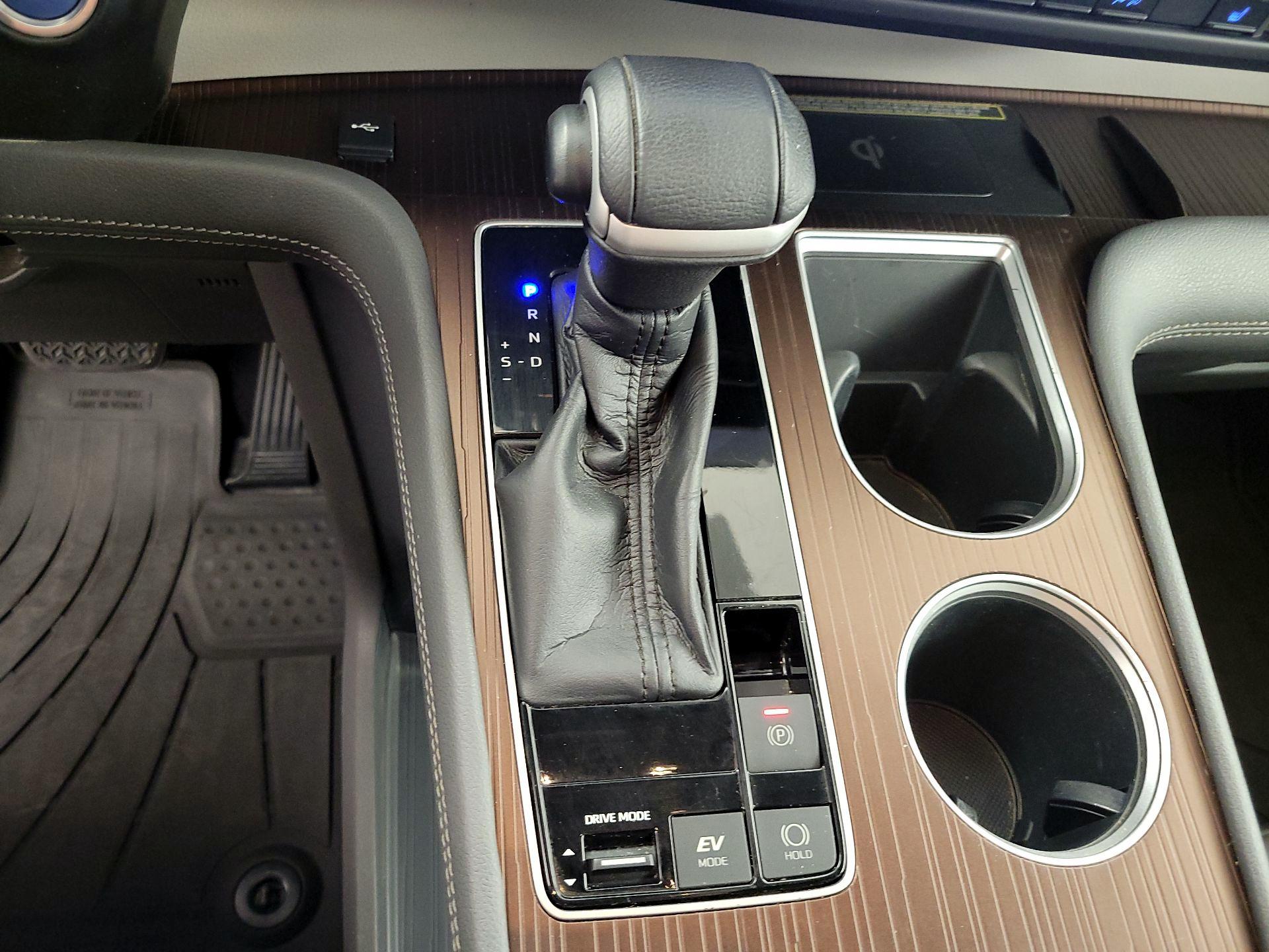 Thumbnail: 2021 Toyota Sienna - 18