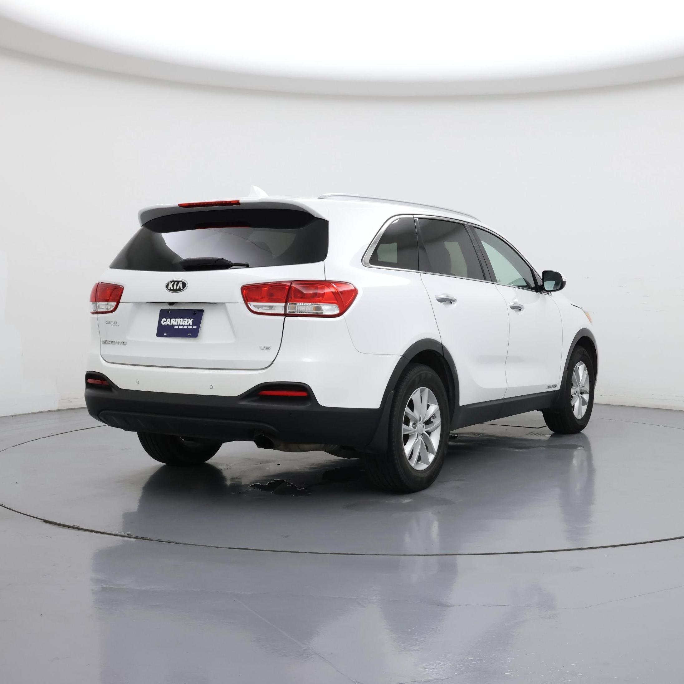 Thumbnail: 2017 Kia Sorento - 8