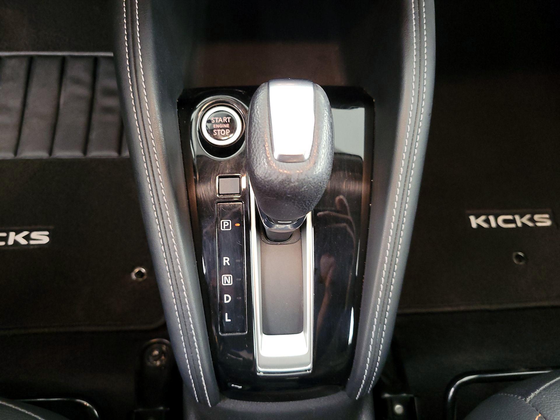 Thumbnail: 2020 Nissan Kicks - 16