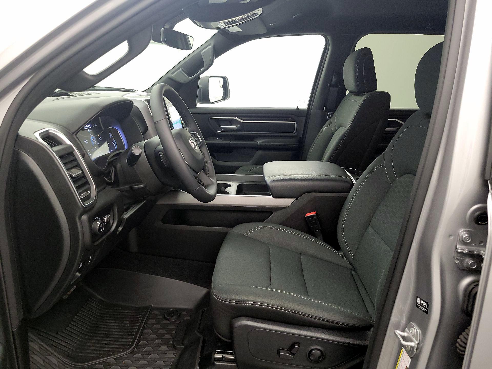 Thumbnail: 2025 RAM 1500 - 11
