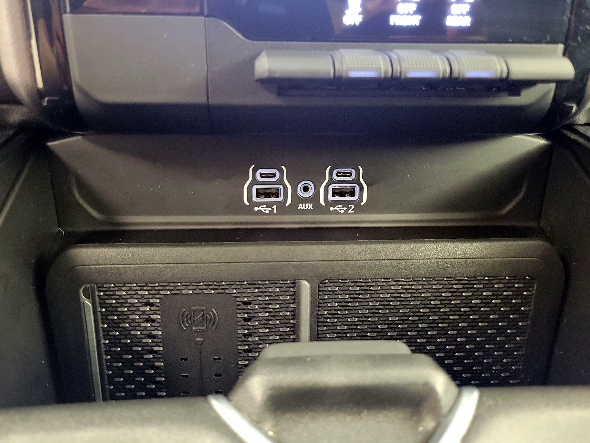 Thumbnail: 2025 RAM 1500 - 18