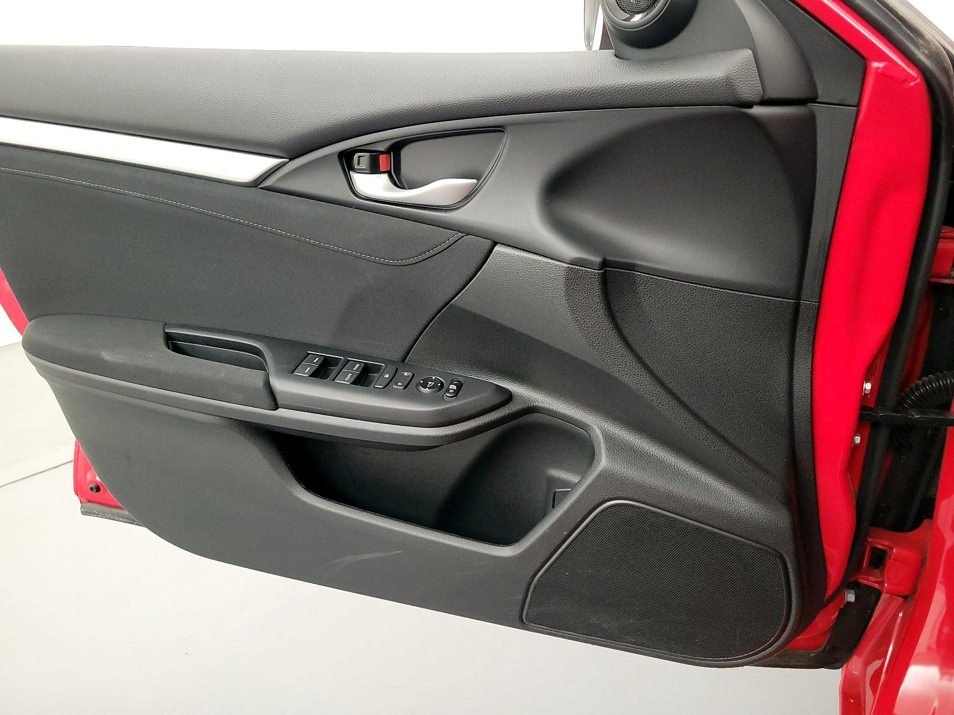 Thumbnail: 2017 Honda Civic - 12