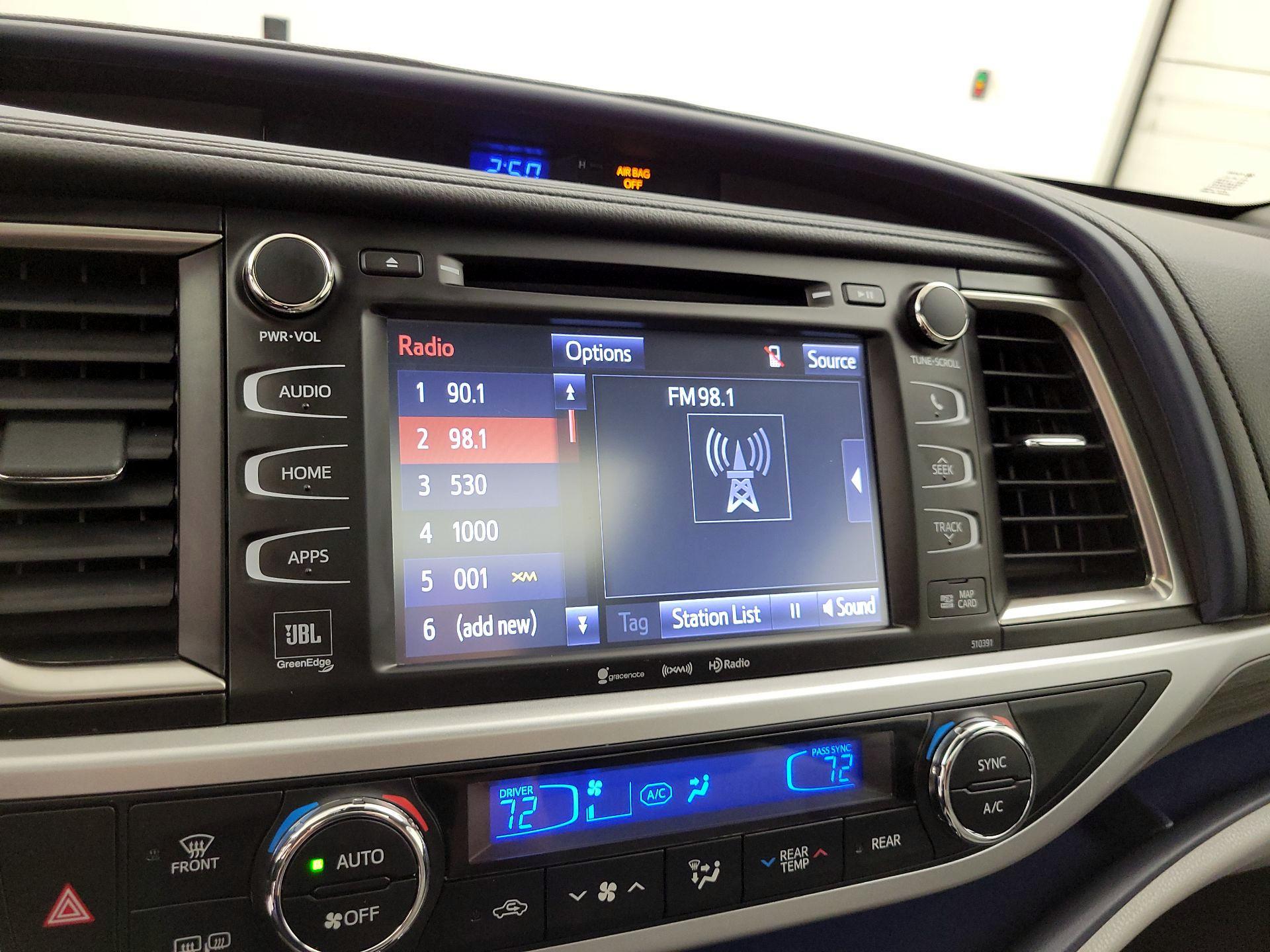 Thumbnail: 2019 Toyota Highlander - 13