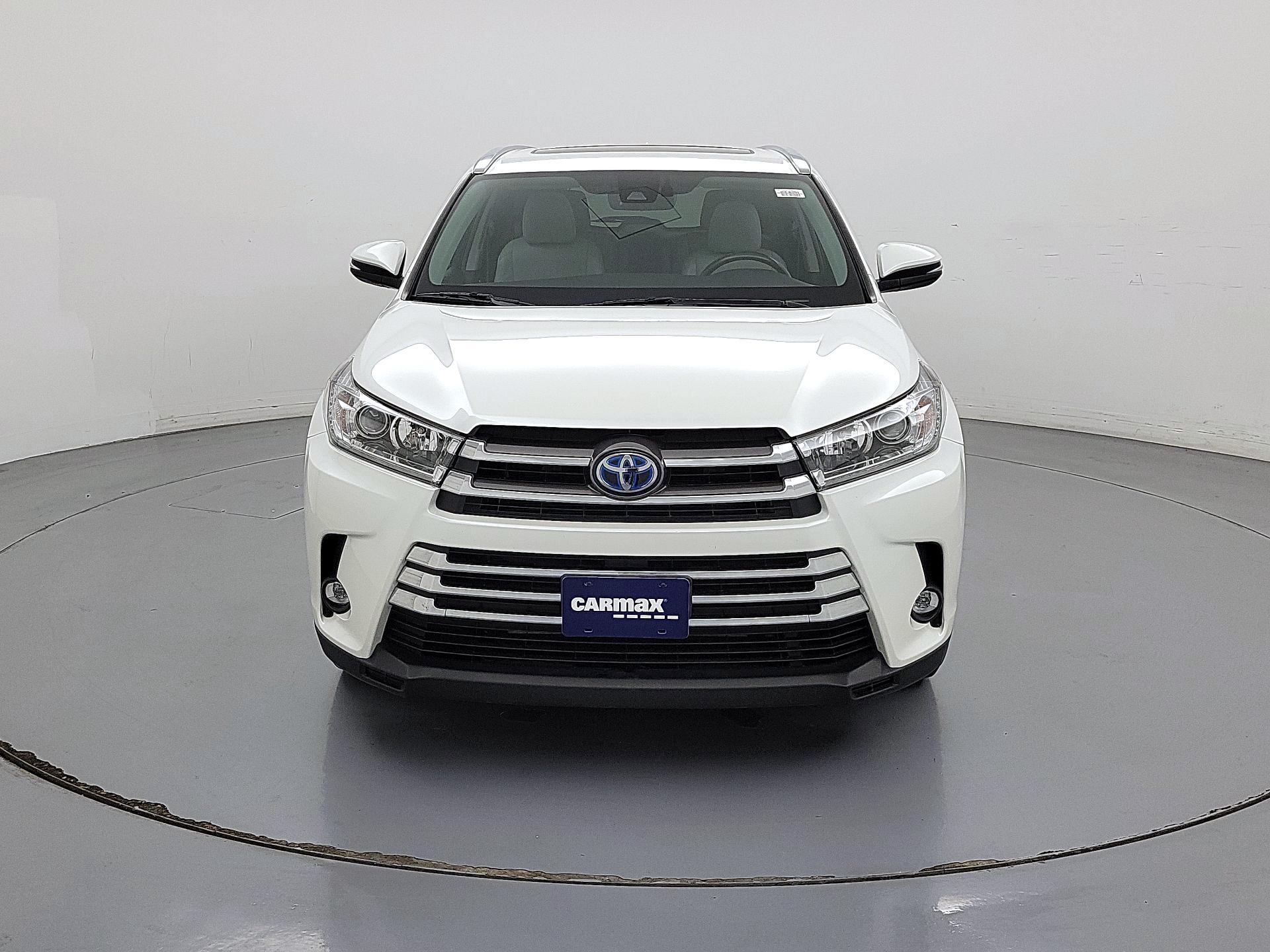 Thumbnail: 2019 Toyota Highlander - 2