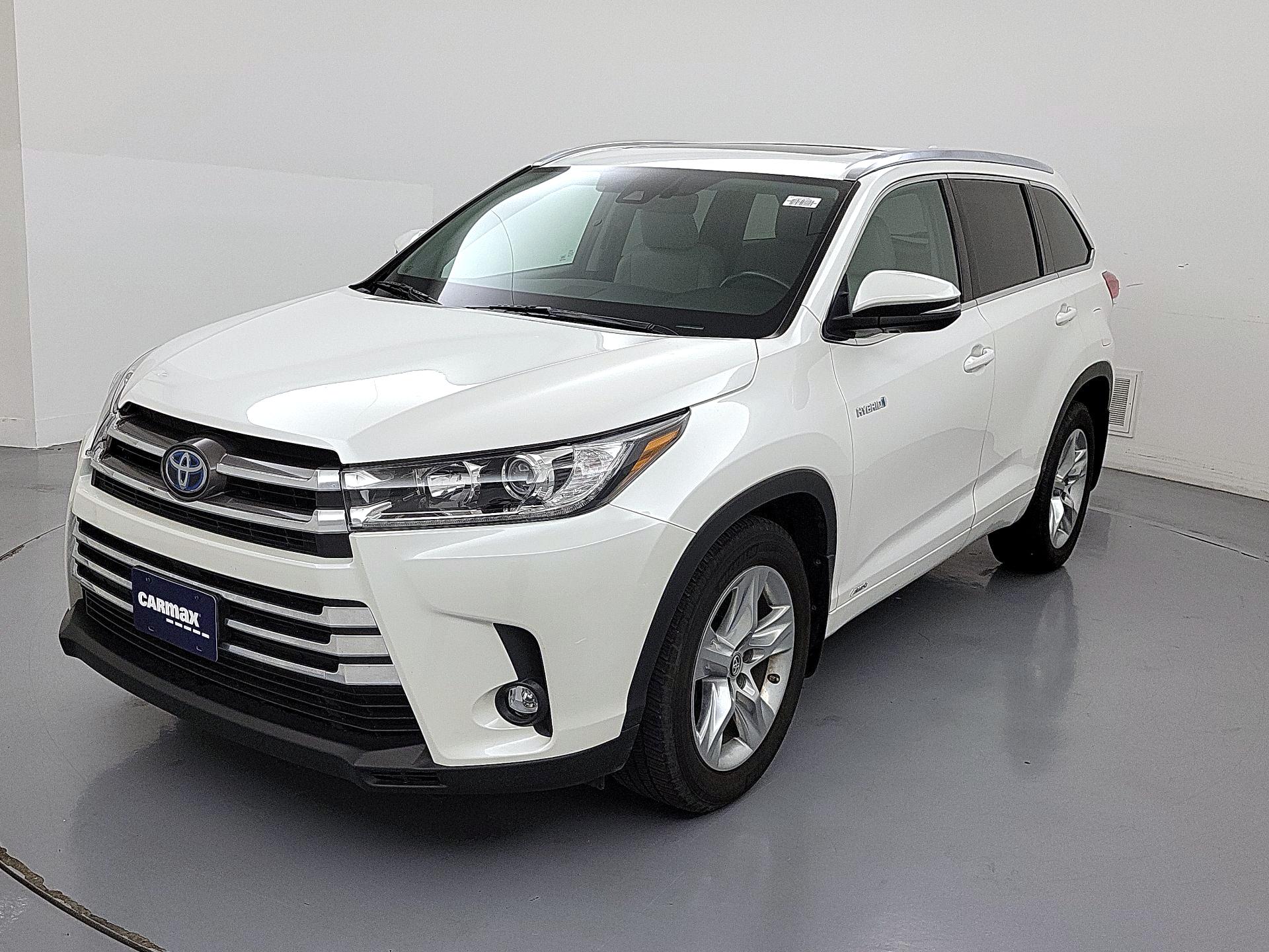 Thumbnail: 2019 Toyota Highlander - 3