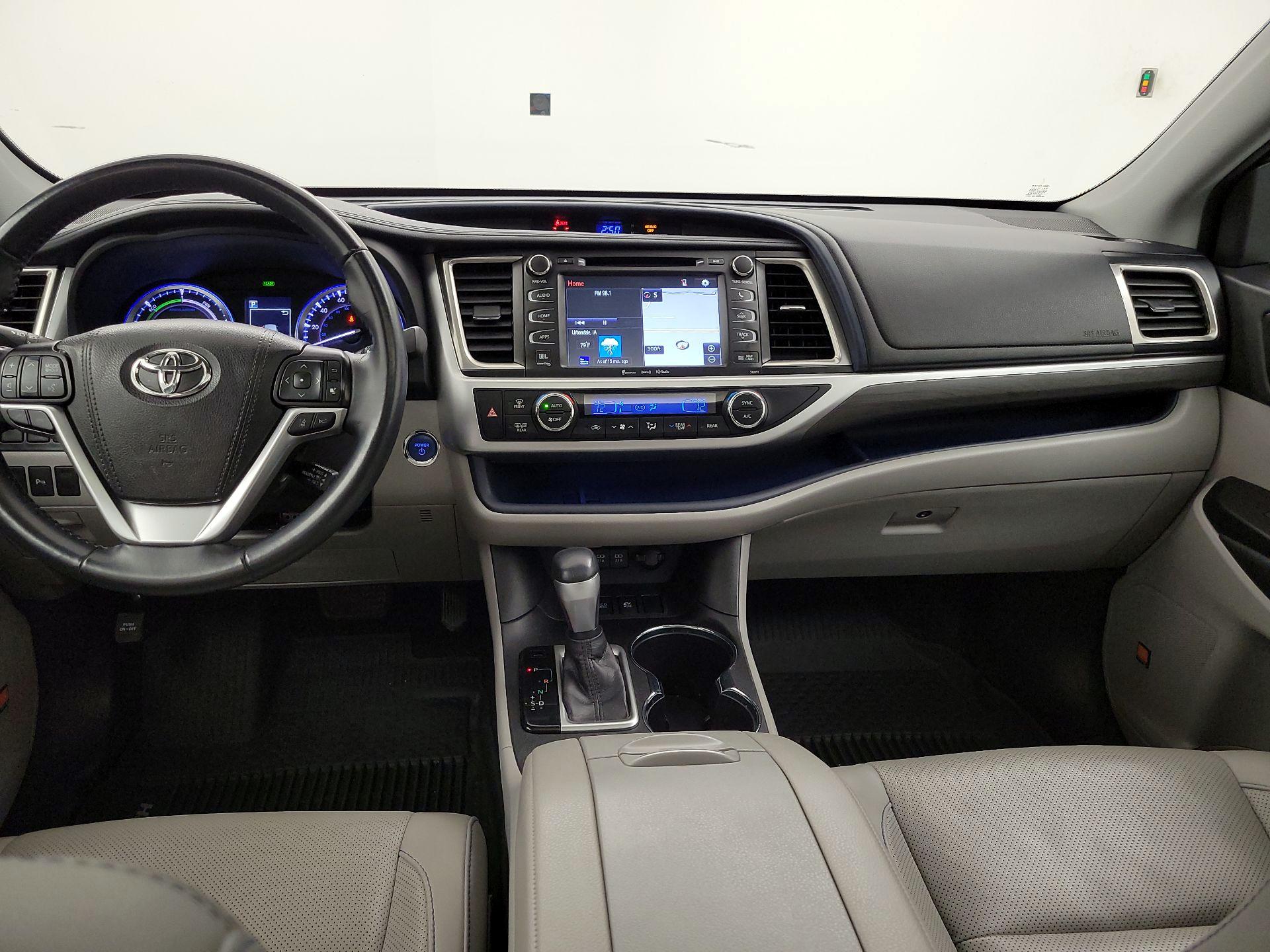 Thumbnail: 2019 Toyota Highlander - 8