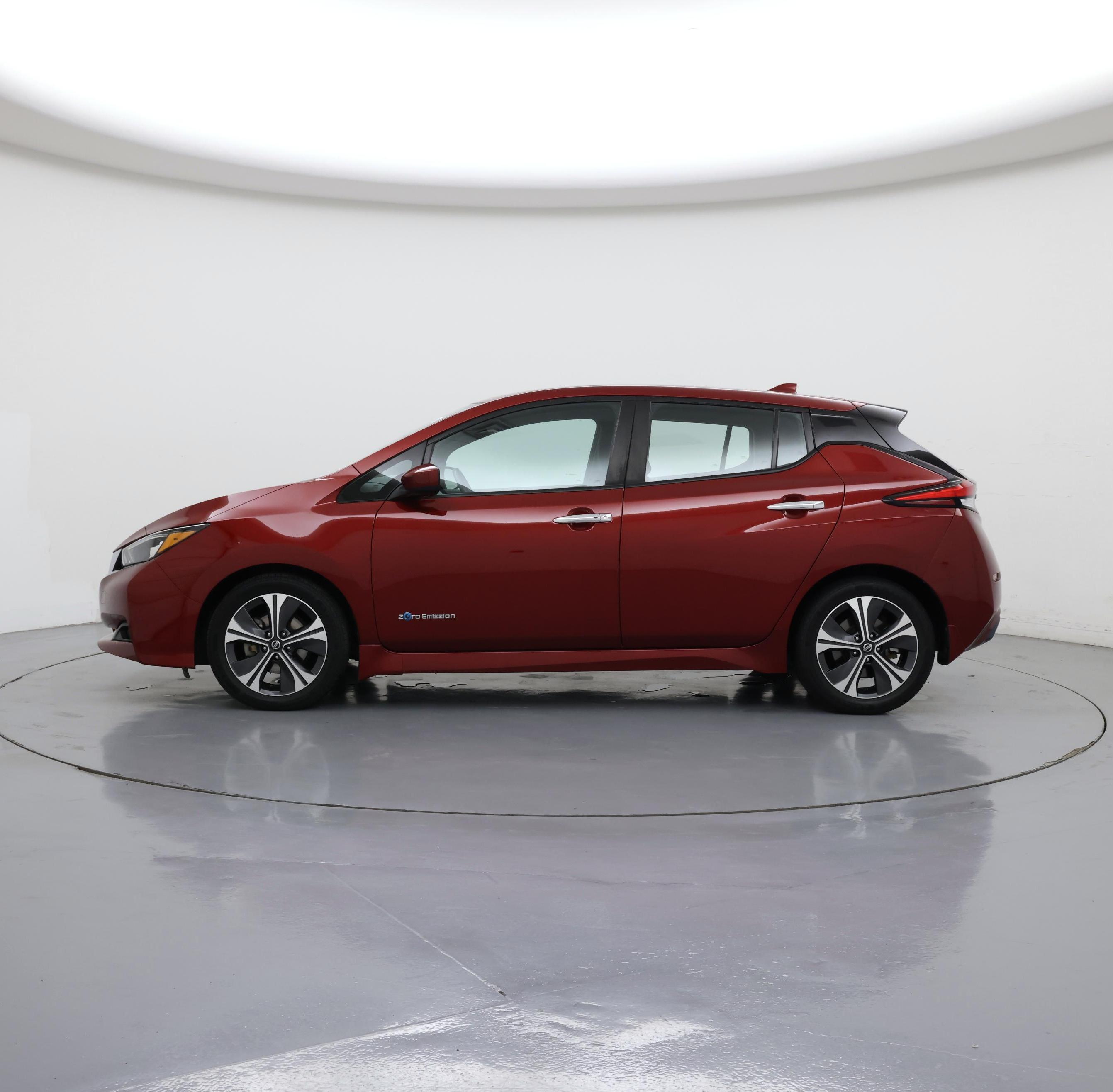 Thumbnail: 2018 Nissan Leaf - 3