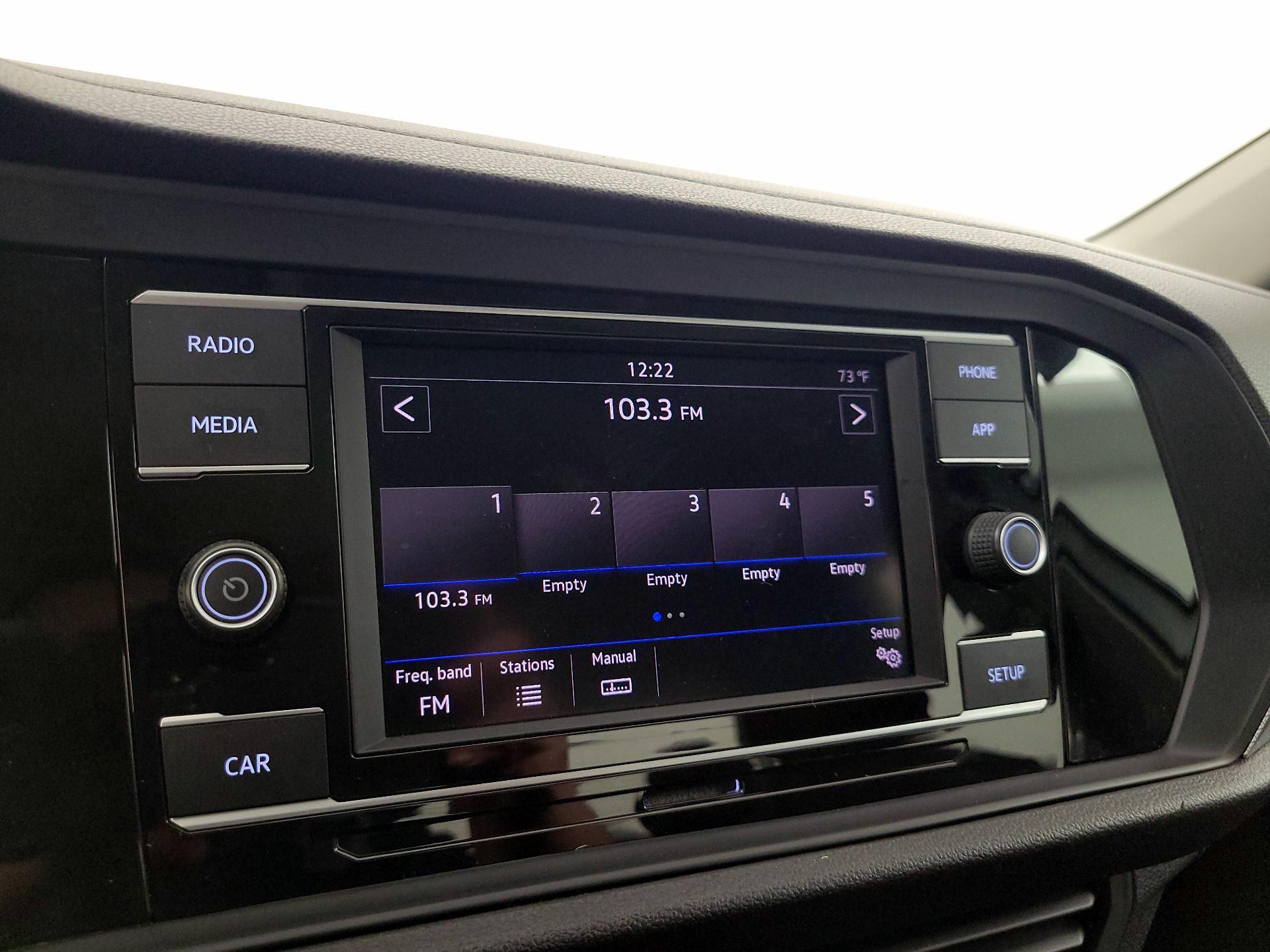 Thumbnail: 2019 Volkswagen Jetta - 15