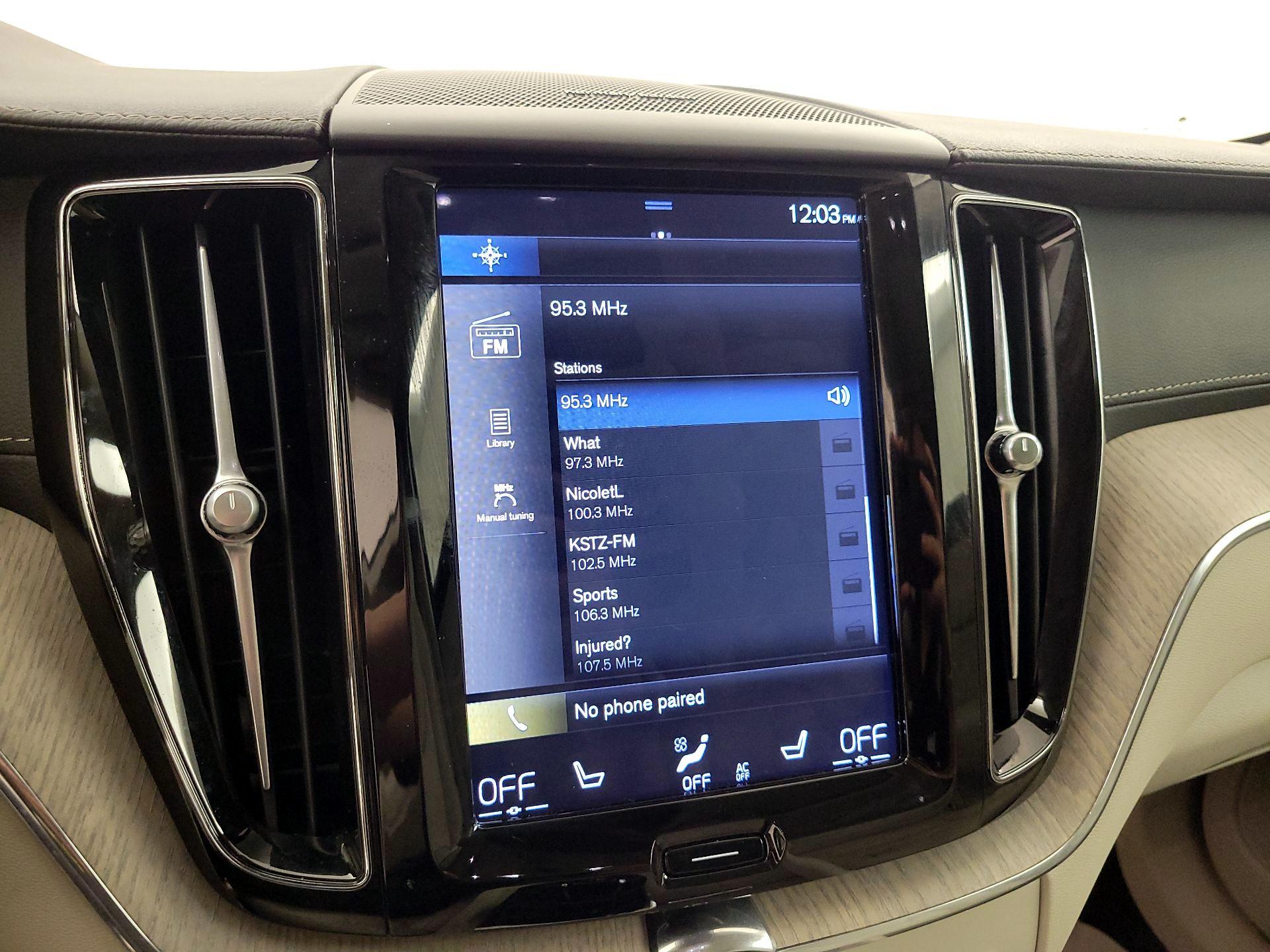 Thumbnail: 2020 Volvo XC60 - 16
