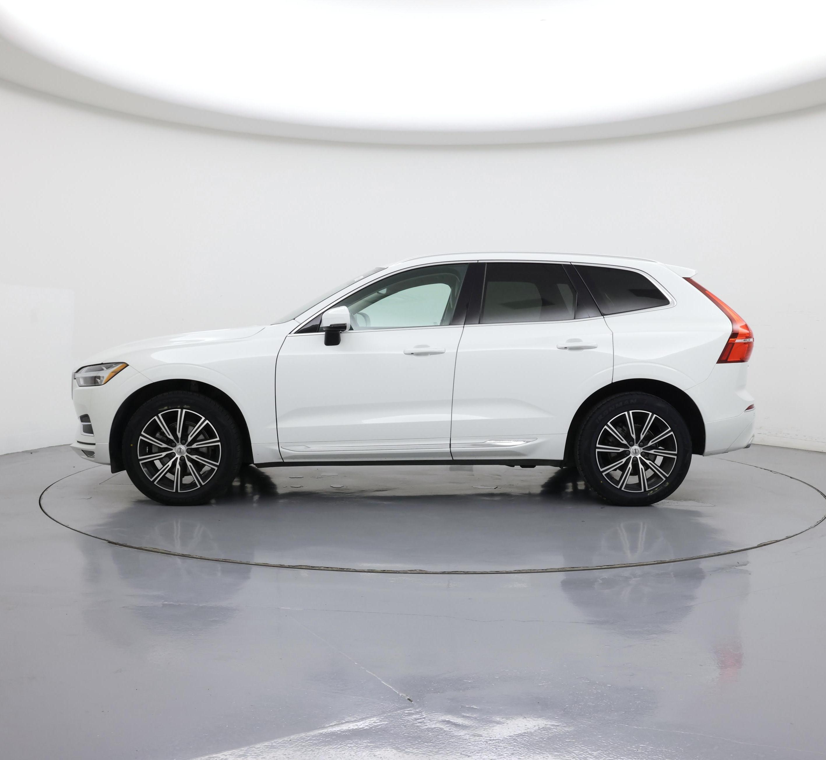 Thumbnail: 2020 Volvo XC60 - 3