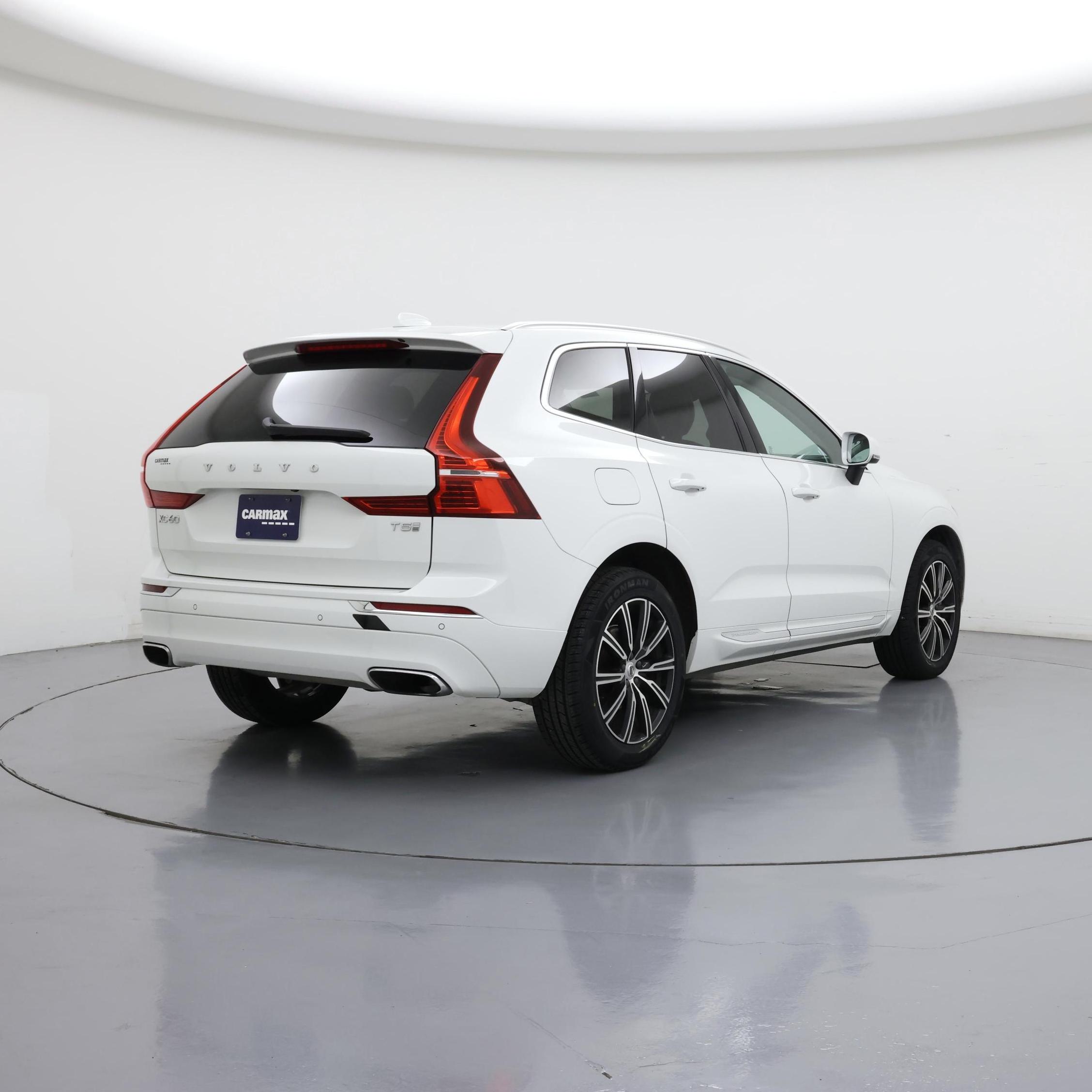 Thumbnail: 2020 Volvo XC60 - 8
