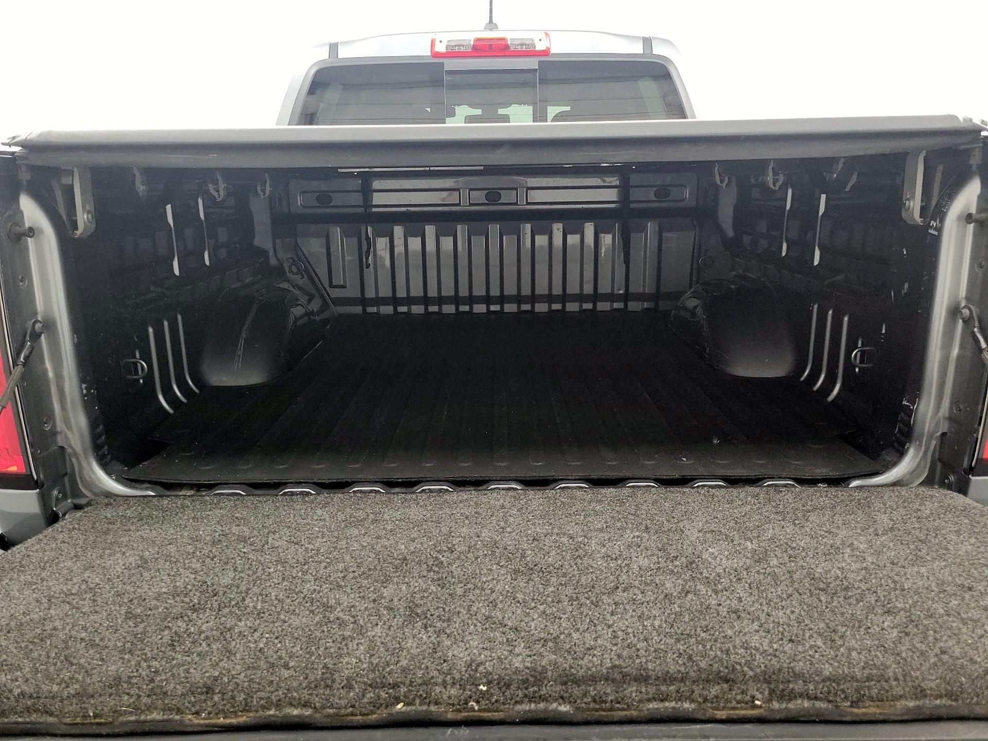 Thumbnail: 2022 Chevrolet Colorado - 20