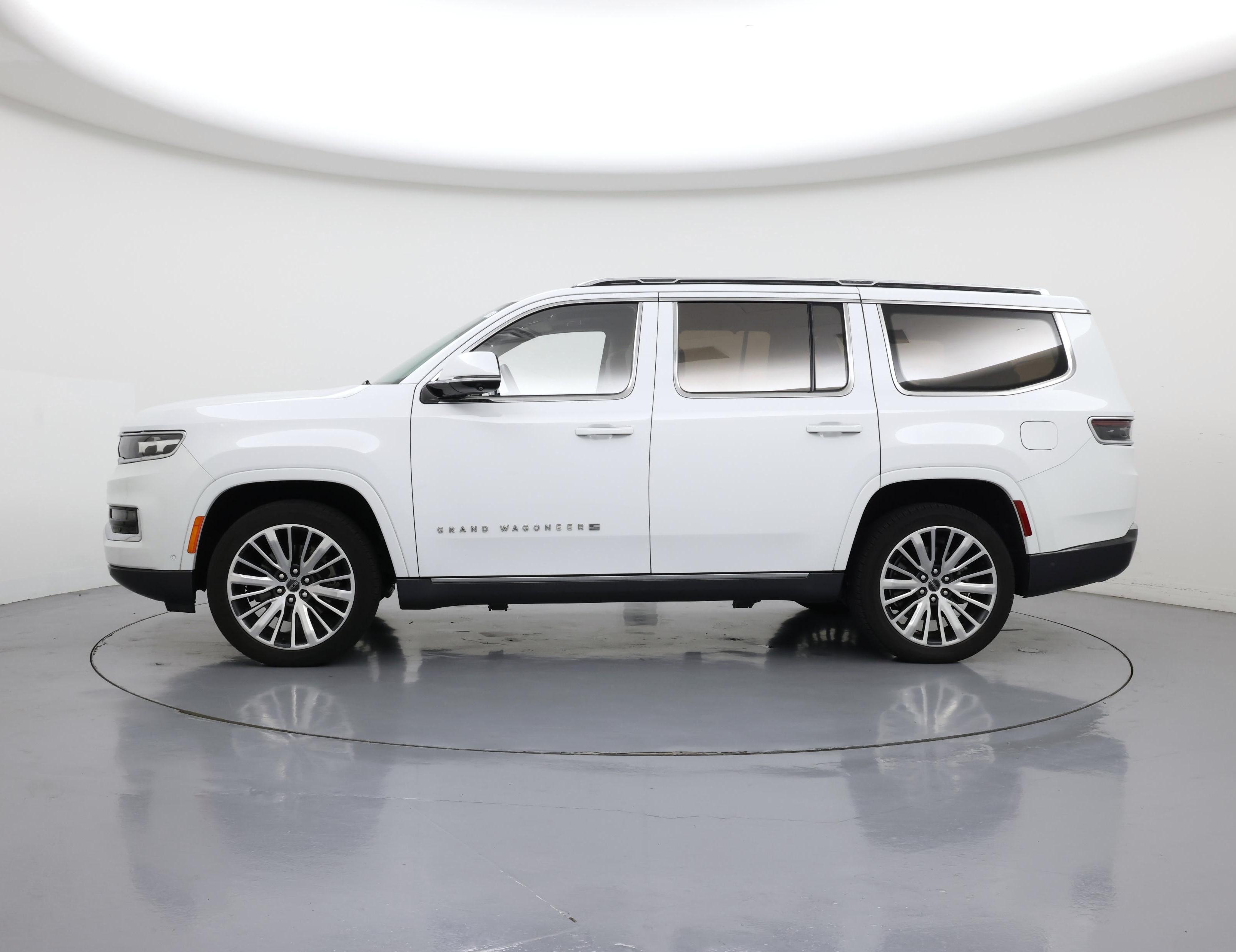 Thumbnail: 2022 Jeep Grand Wagoneer - 3