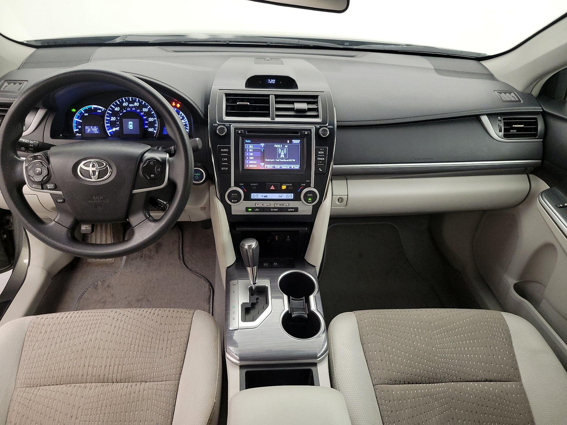 Thumbnail: 2014 Toyota Camry - 9