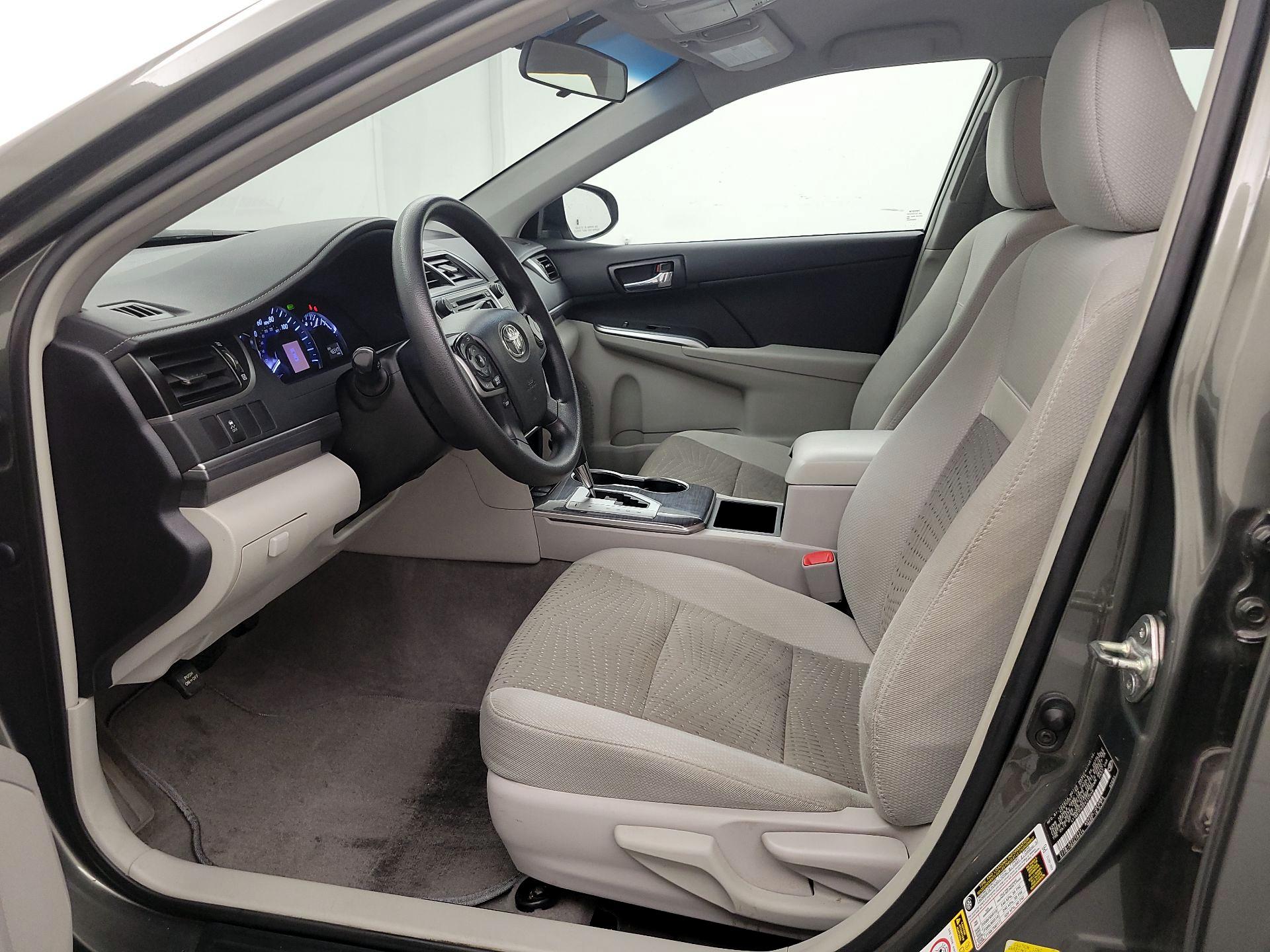 Thumbnail: 2014 Toyota Camry - 11
