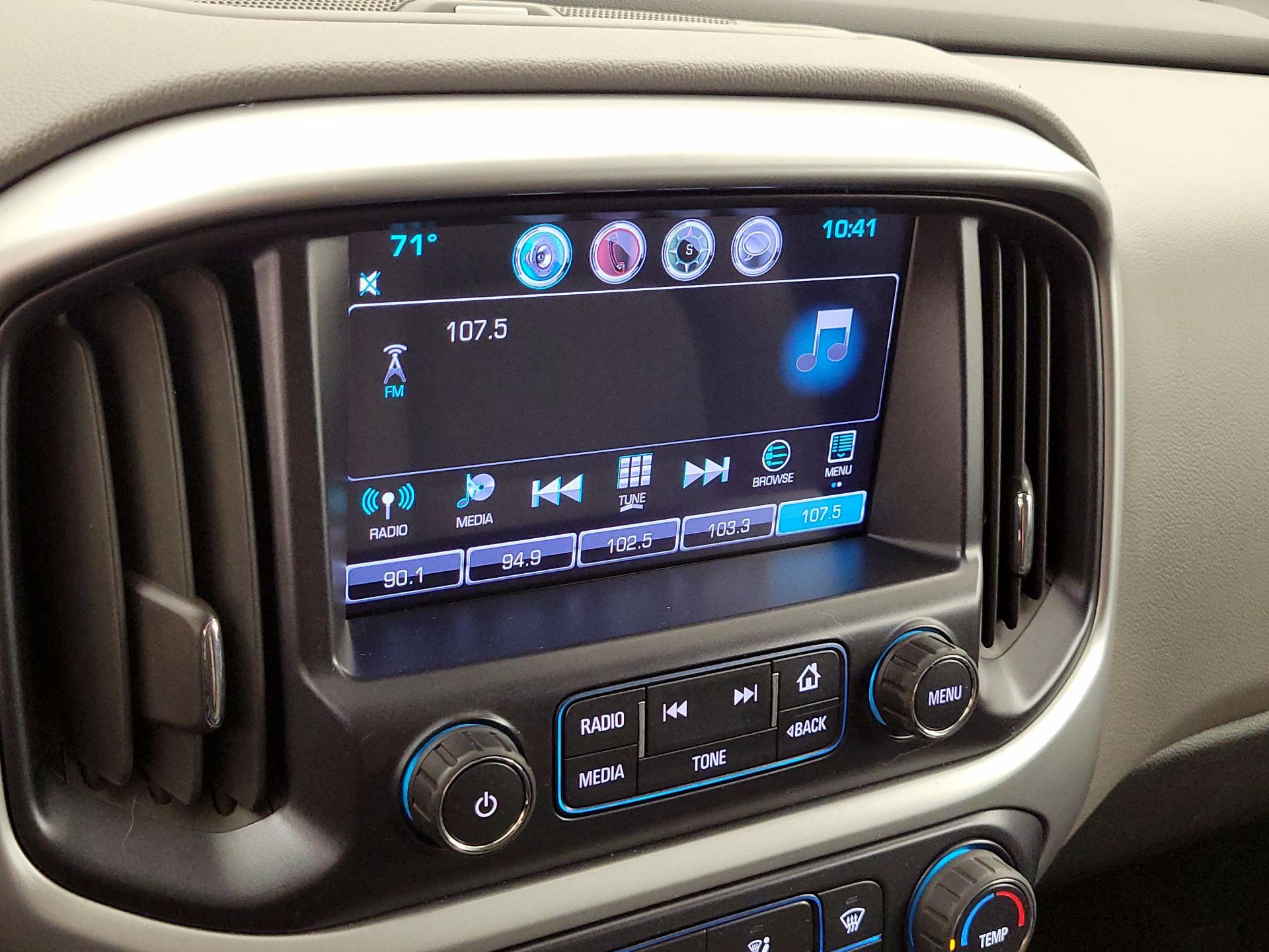 Thumbnail: 2016 Chevrolet Colorado - 15