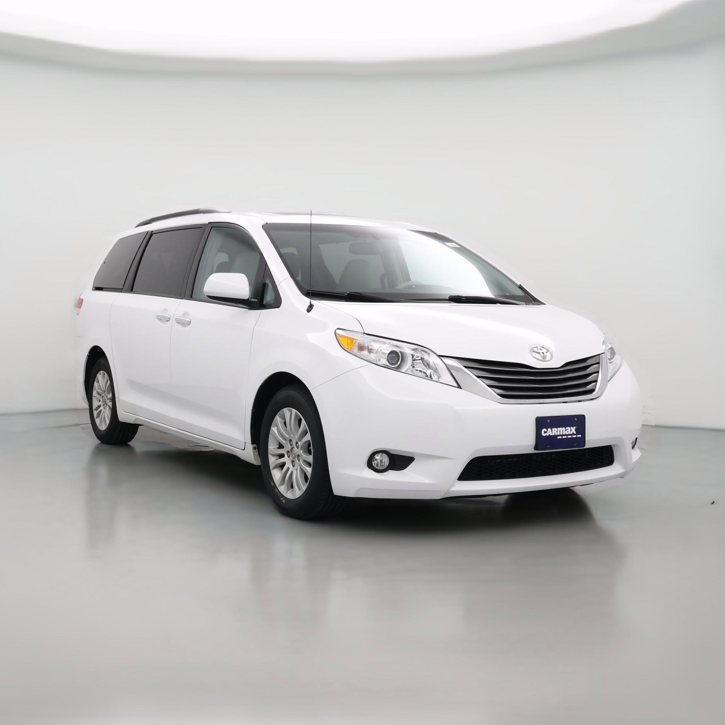 Thumbnail: 2014 Toyota Sienna - 1