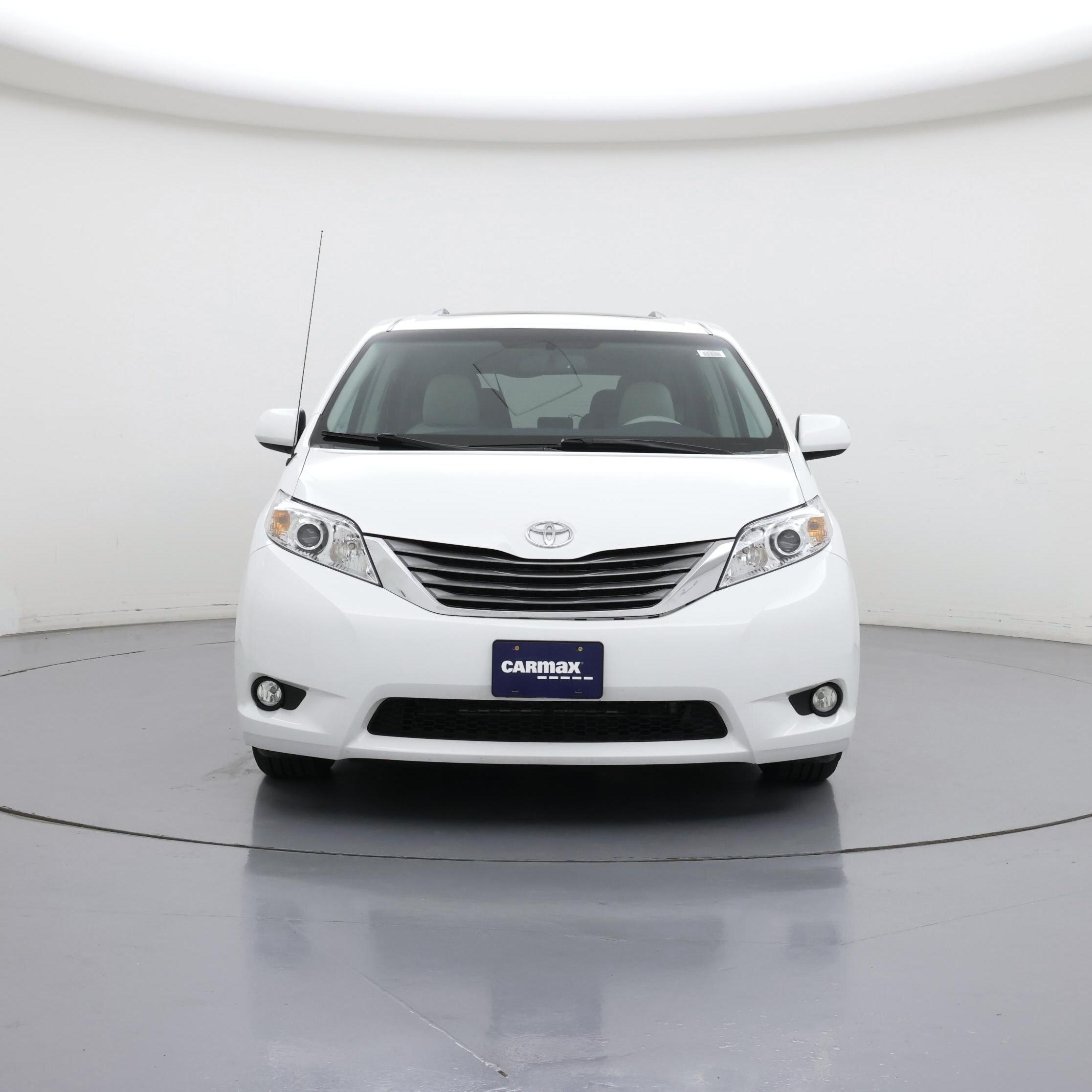Thumbnail: 2014 Toyota Sienna - 5