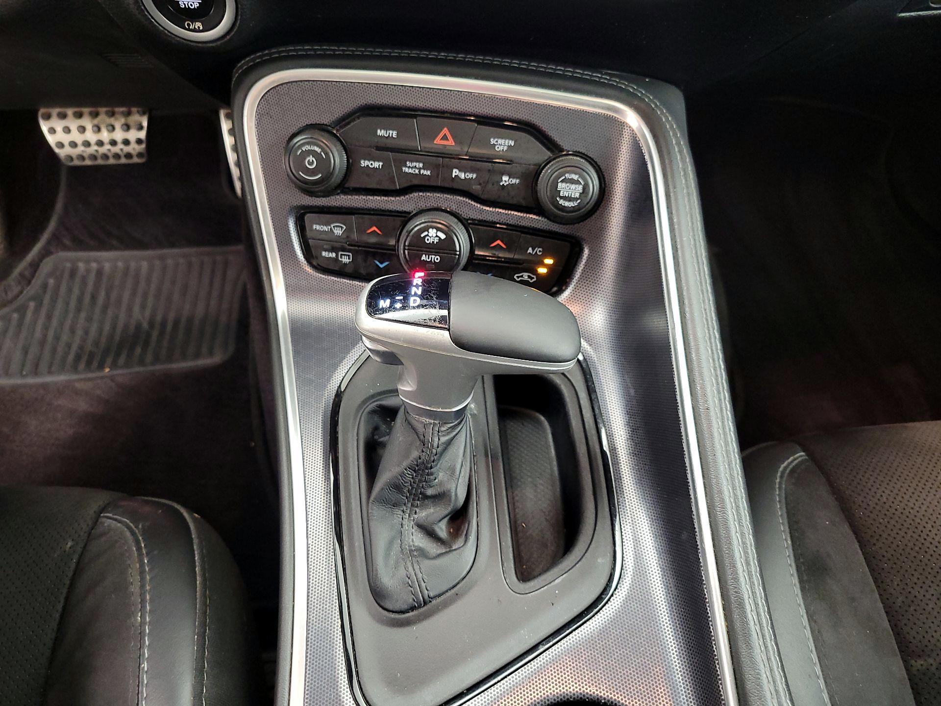 Thumbnail: 2018 Dodge Challenger - 17