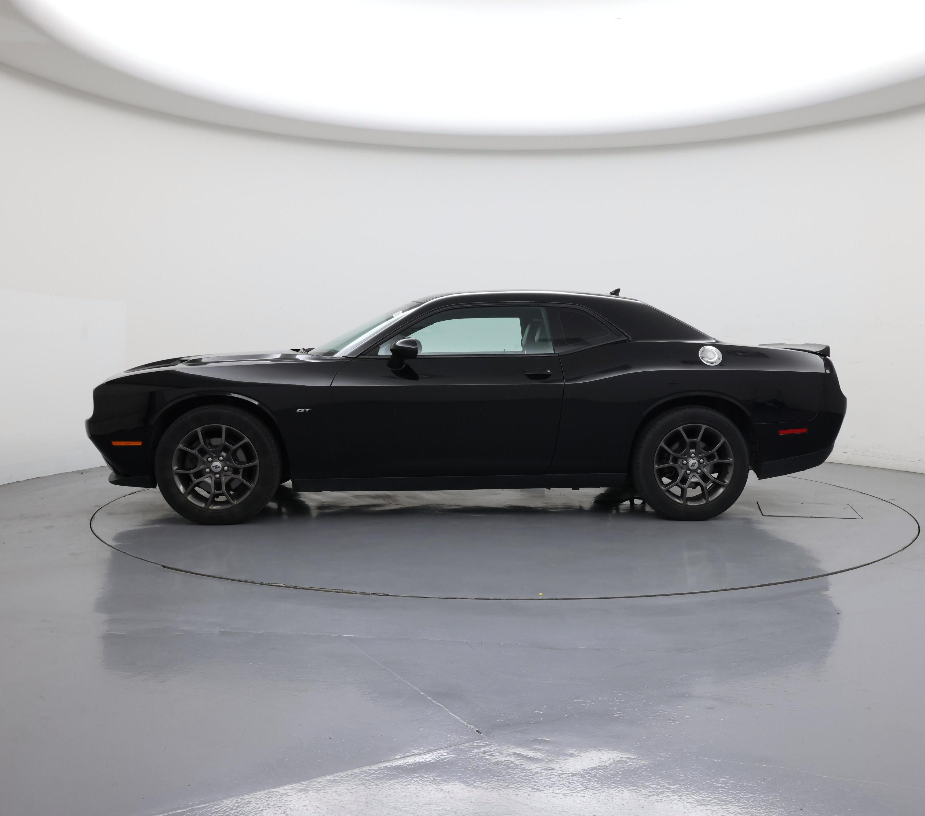 Thumbnail: 2018 Dodge Challenger - 3