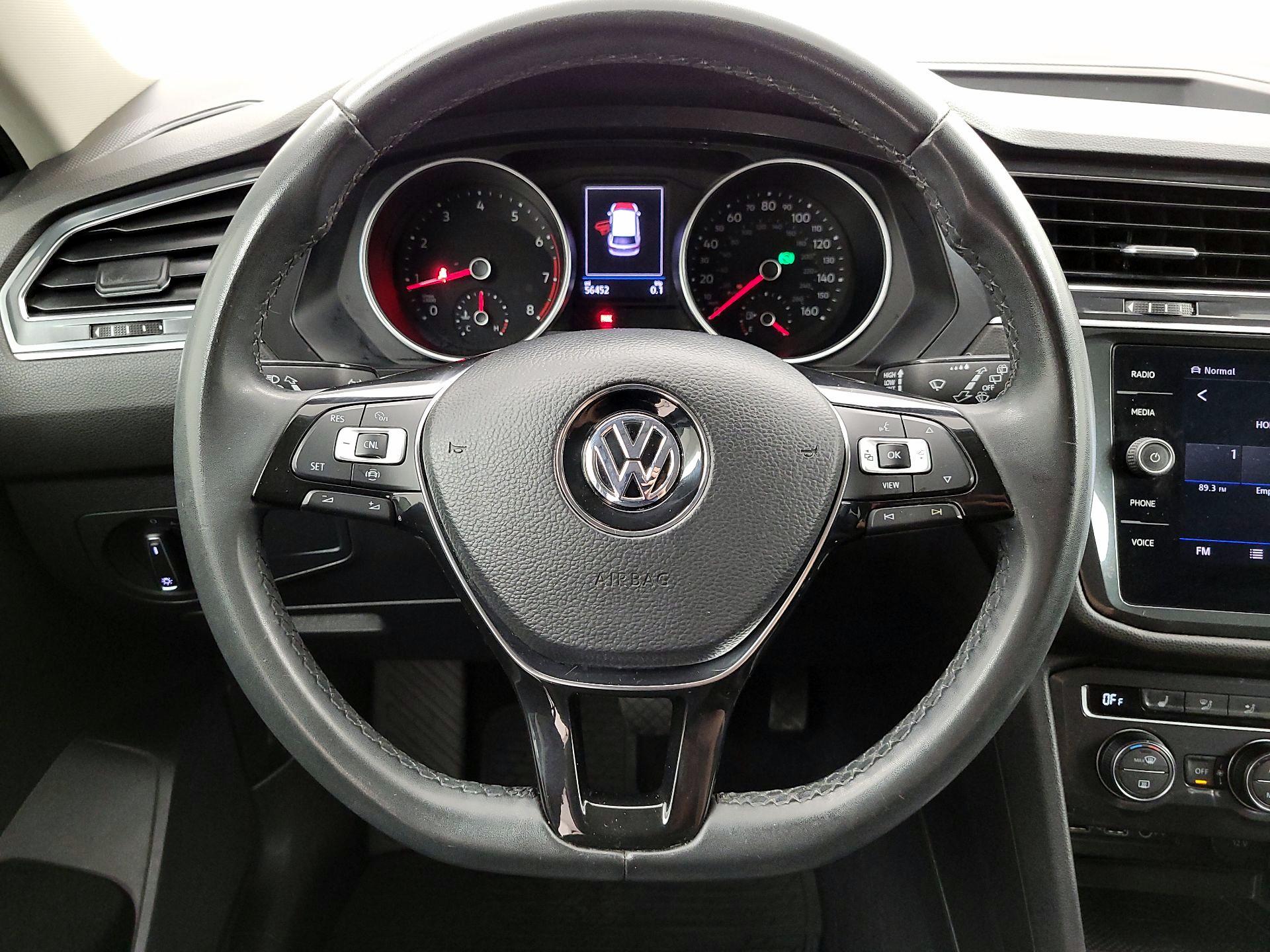 Thumbnail: 2020 Volkswagen Tiguan - 10