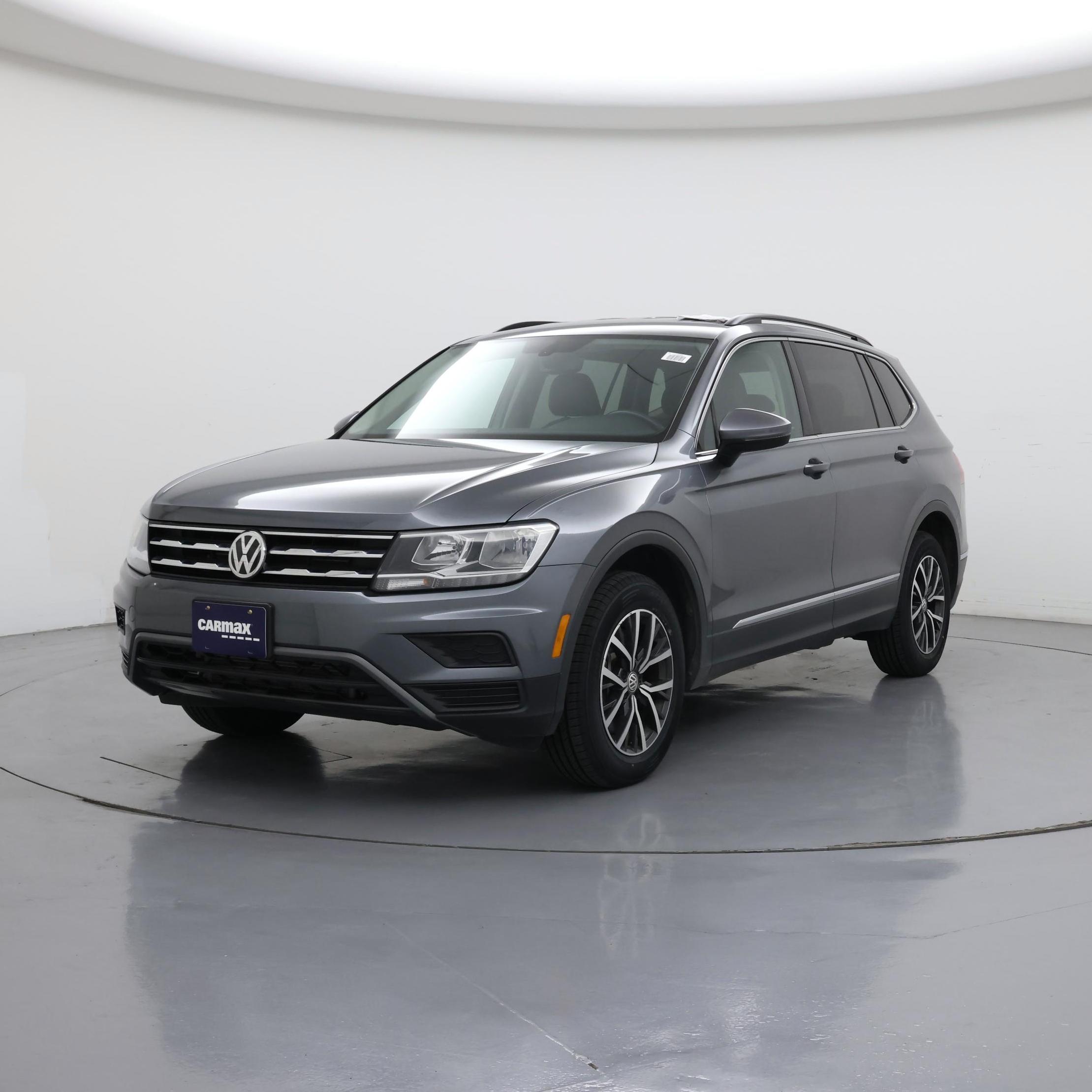 Thumbnail: 2020 Volkswagen Tiguan - 4