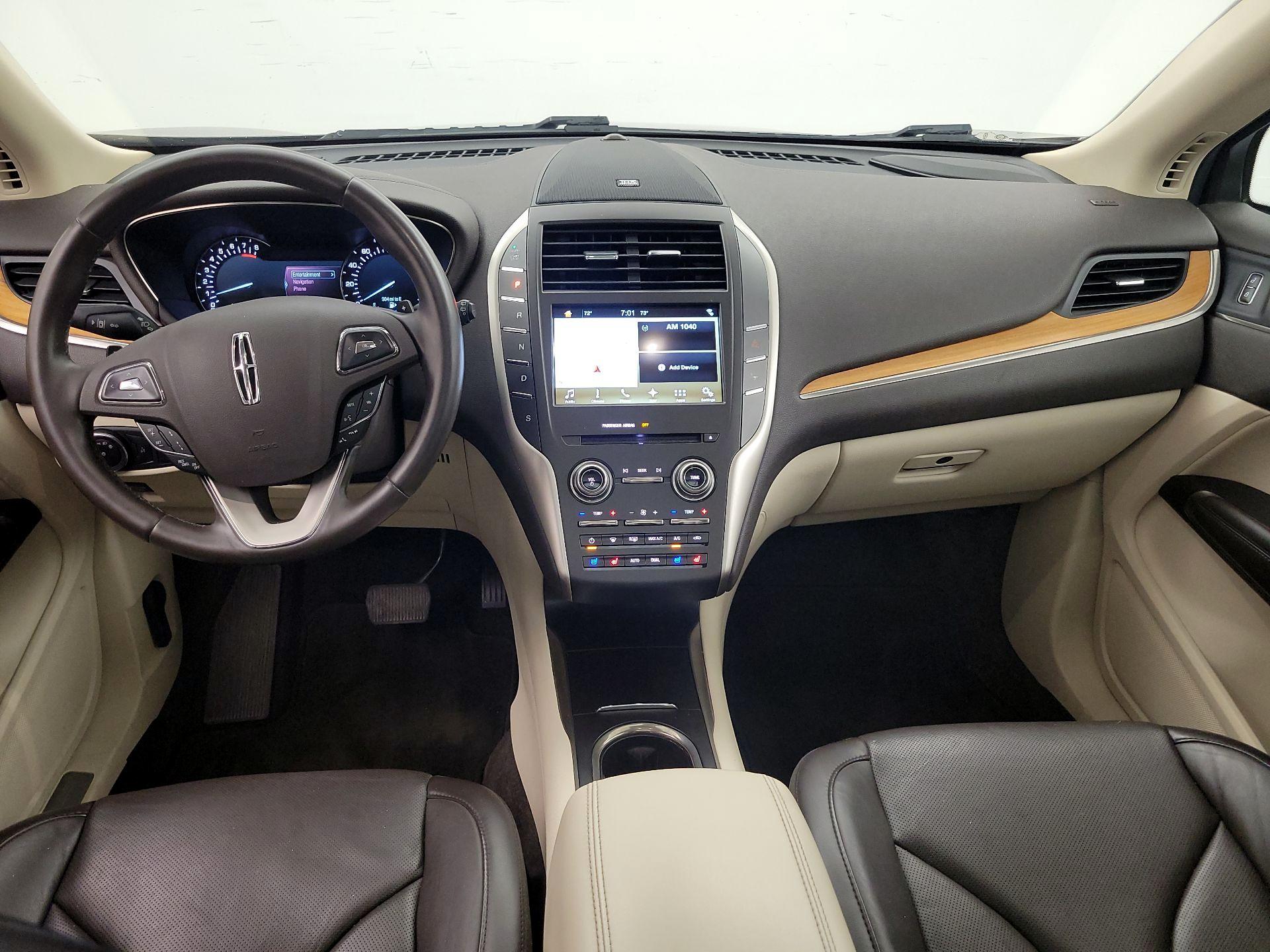 Thumbnail: 2016 Lincoln MKC - 9