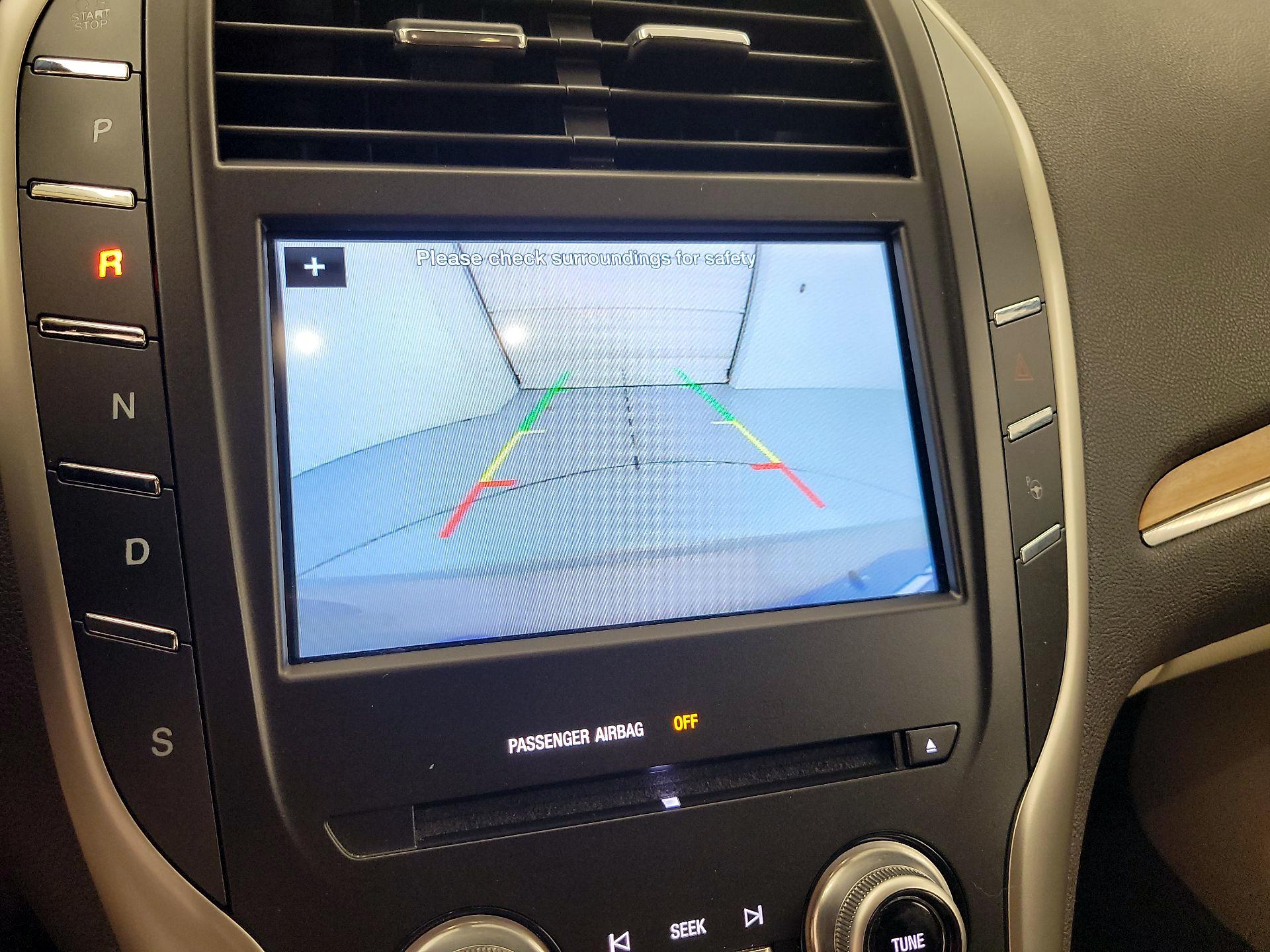 Thumbnail: 2016 Lincoln MKC - 15