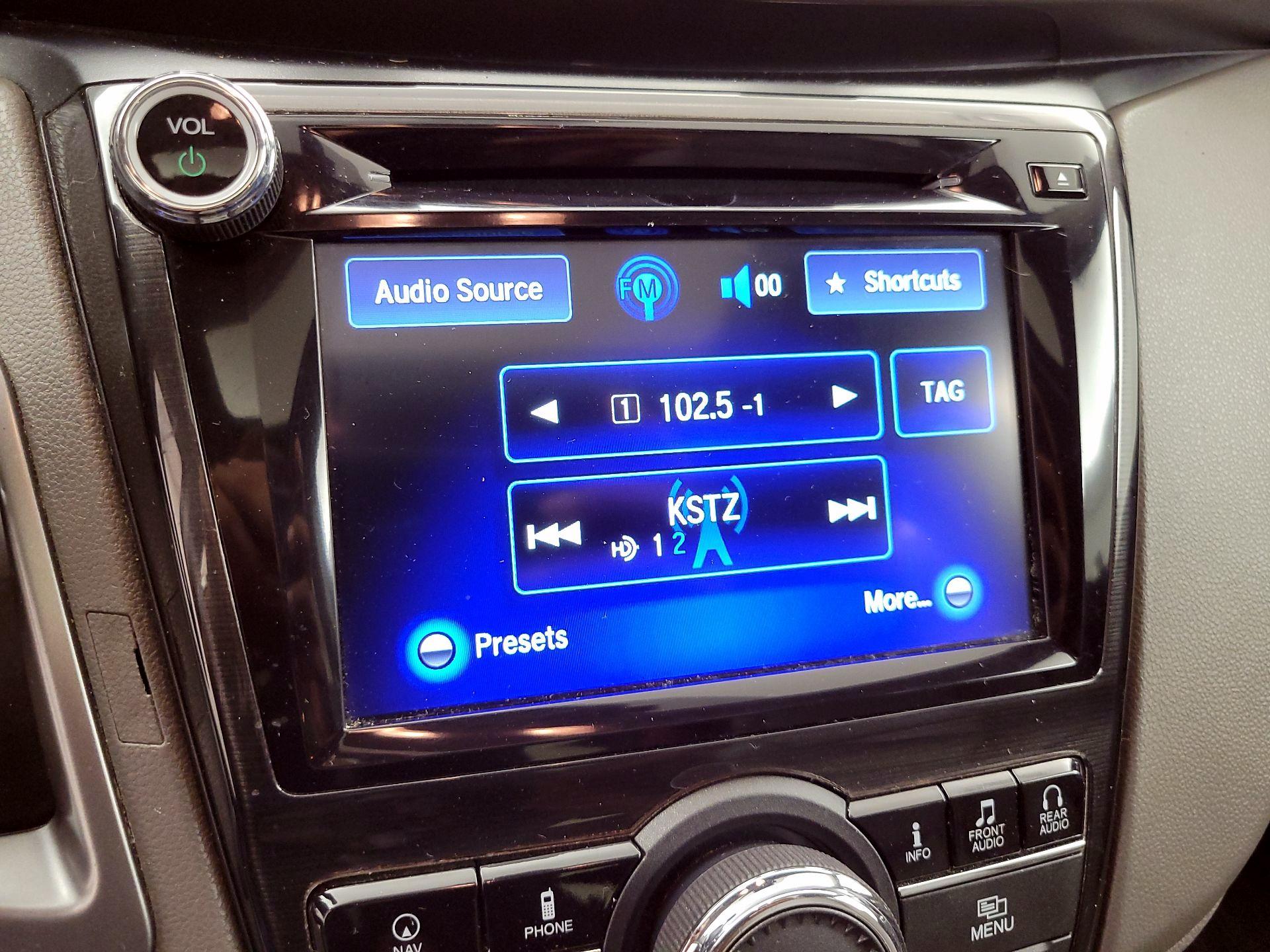 Thumbnail: 2016 Honda Odyssey - 16