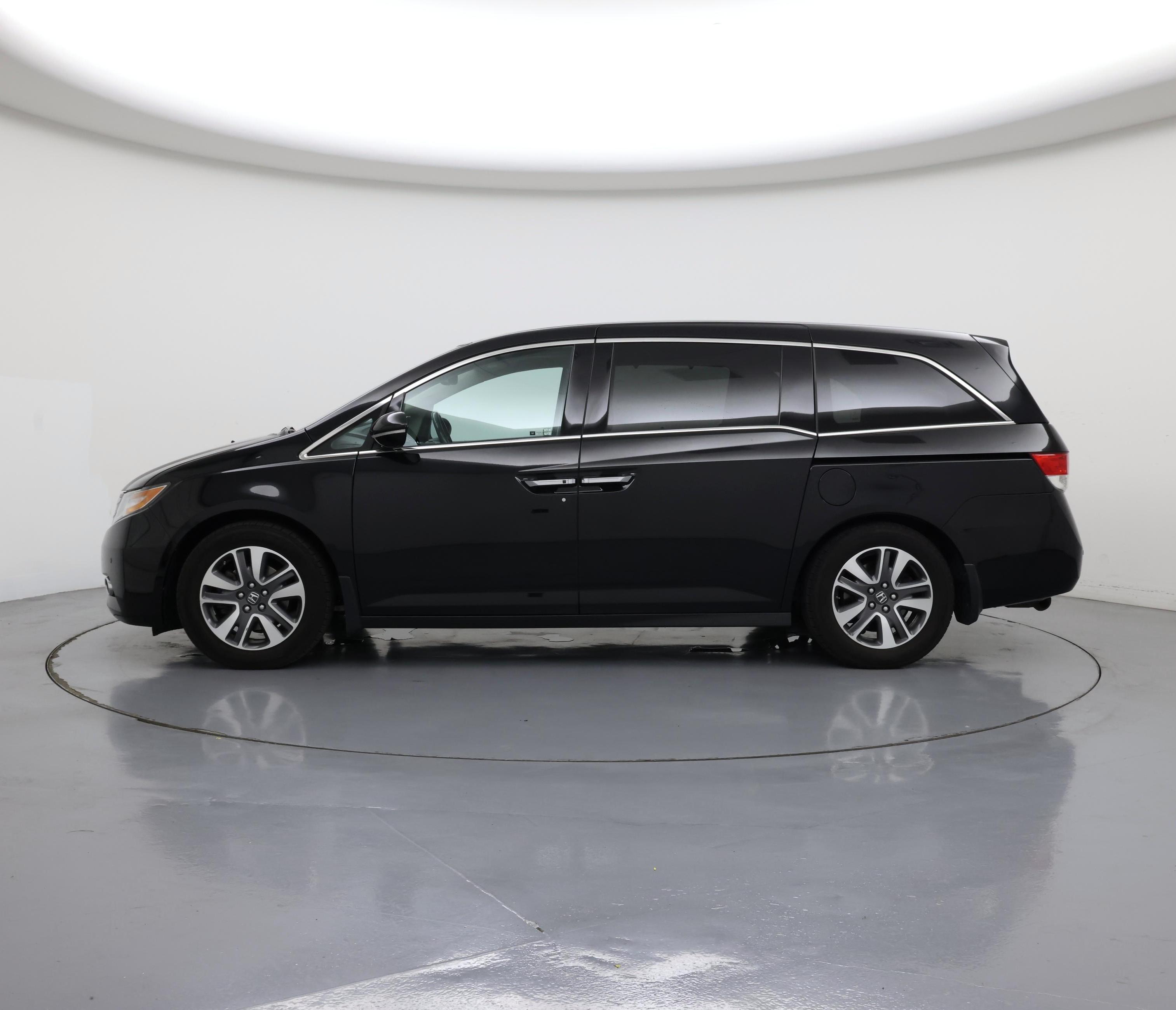 Thumbnail: 2016 Honda Odyssey - 3