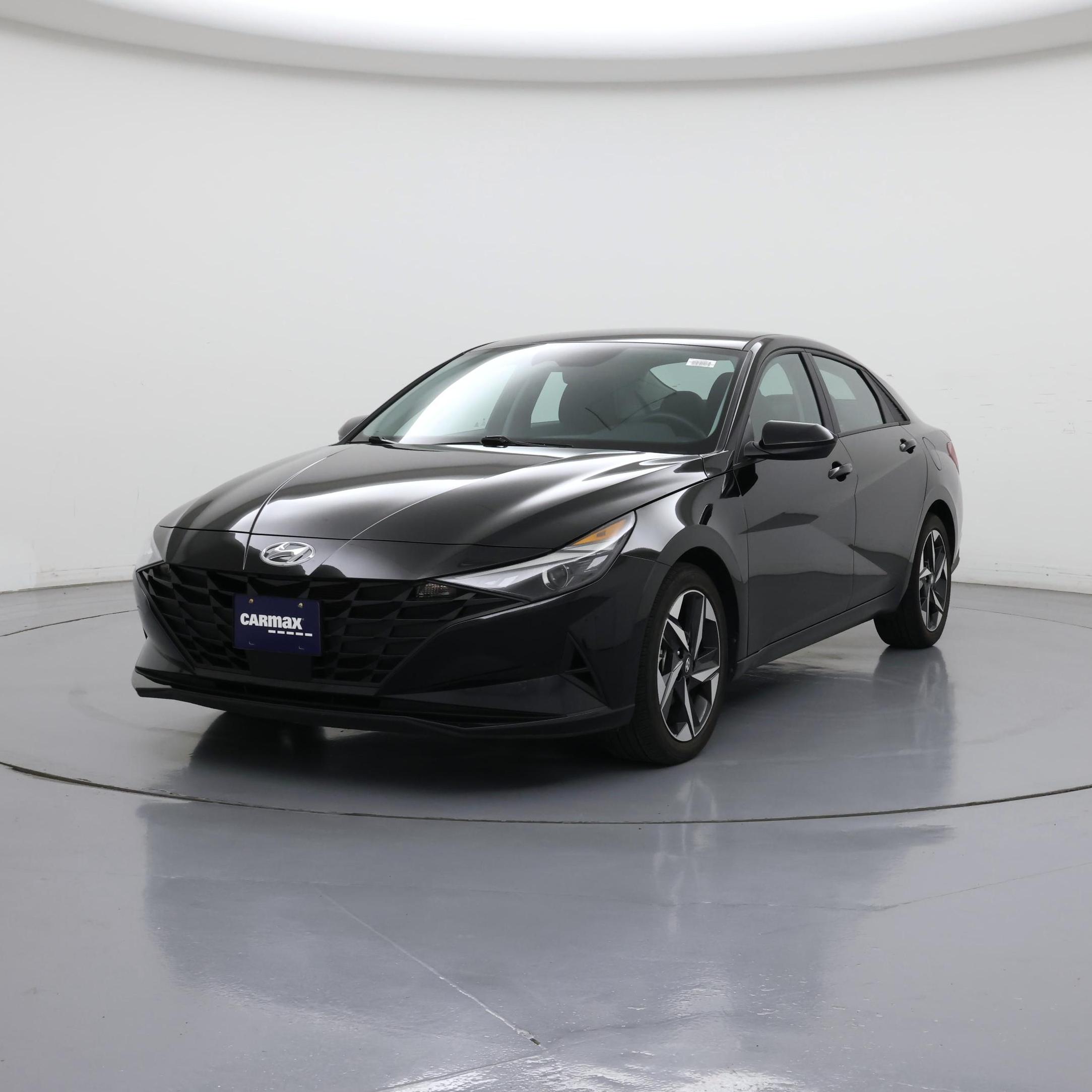 Thumbnail: 2023 Hyundai Elantra - 4